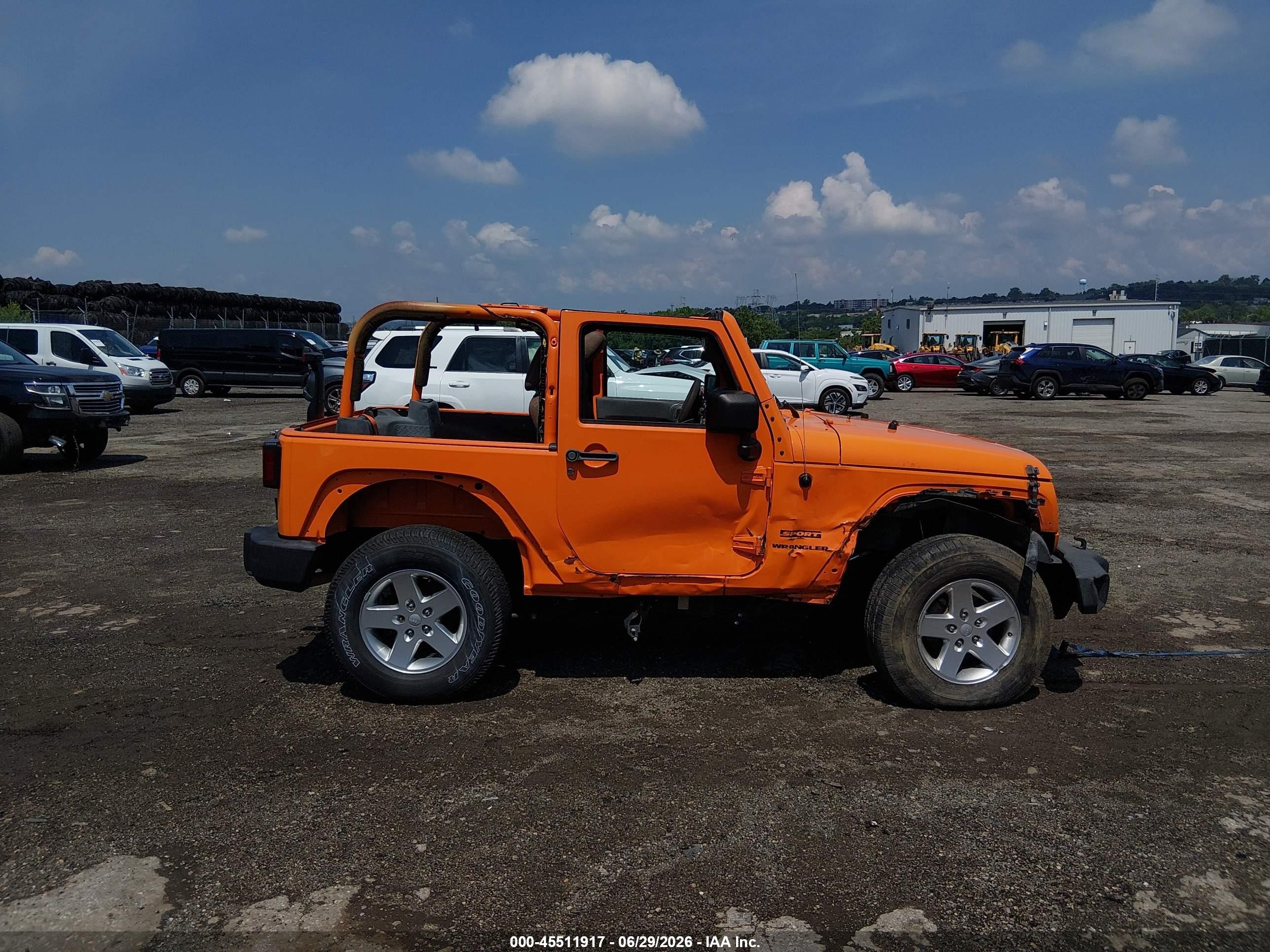 2012 Jeep Wrangler Sport Orange vin: 1C4AJWAG0CL255962