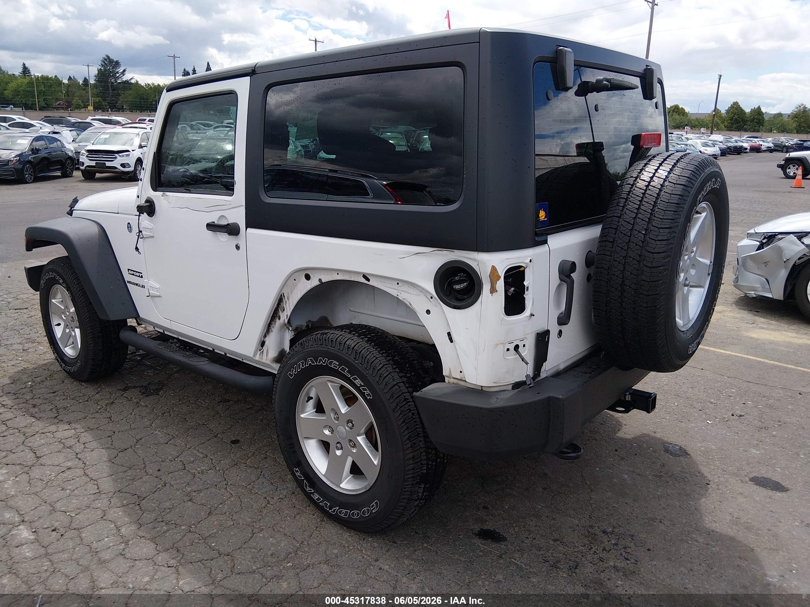 2013 Jeep Wrangler Sport White vin: 1C4AJWAG0DL643887