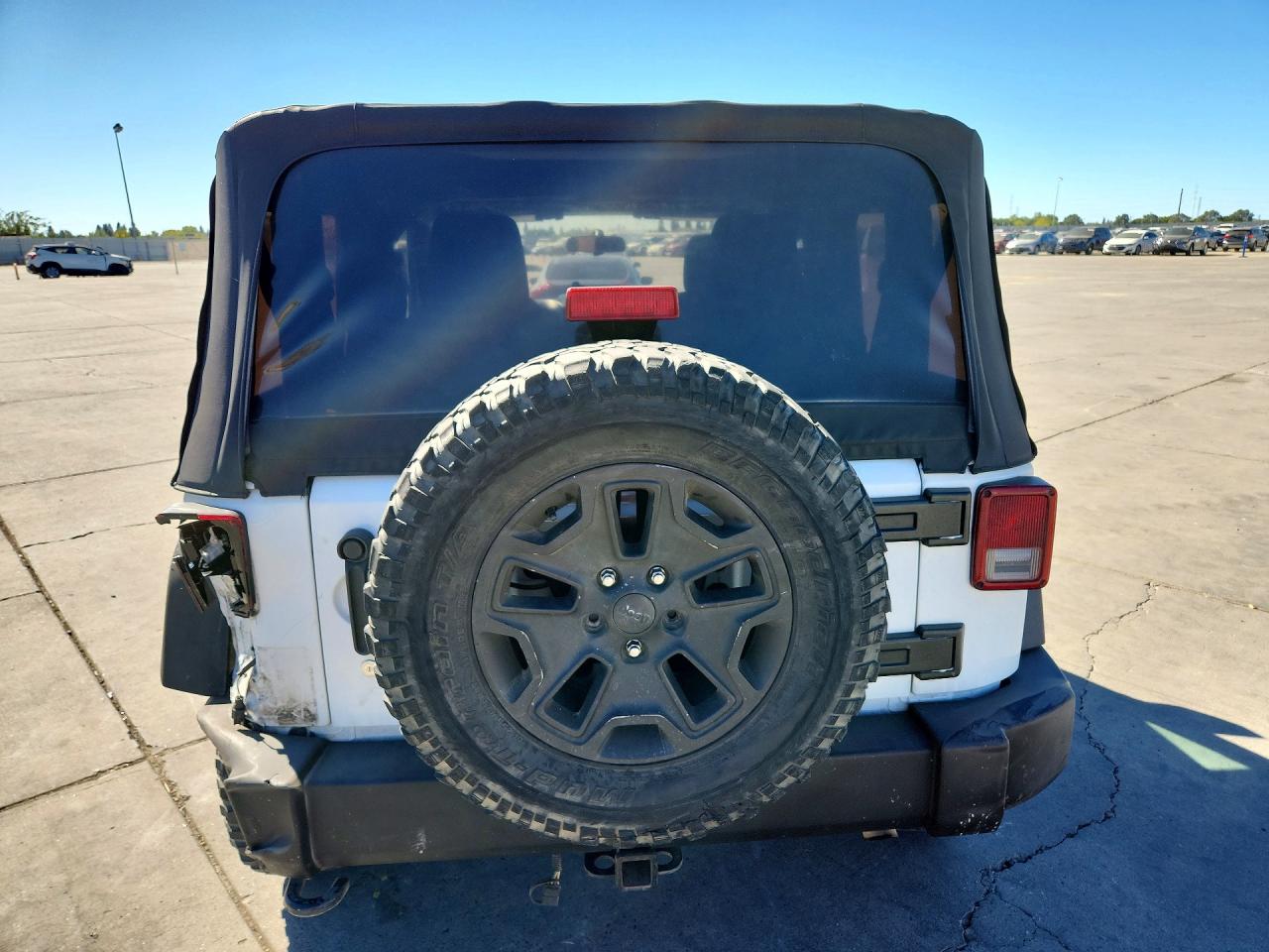 2013 Jeep Wrangler Sport White vin: 1C4AJWAG0DL648135