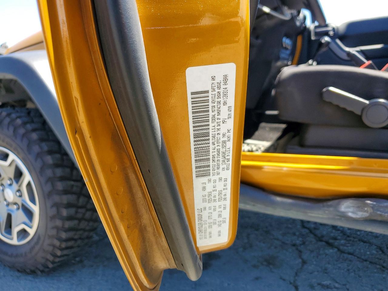 2014 Jeep Wrangler Sport Yellow vin: 1C4AJWAG0EL192588