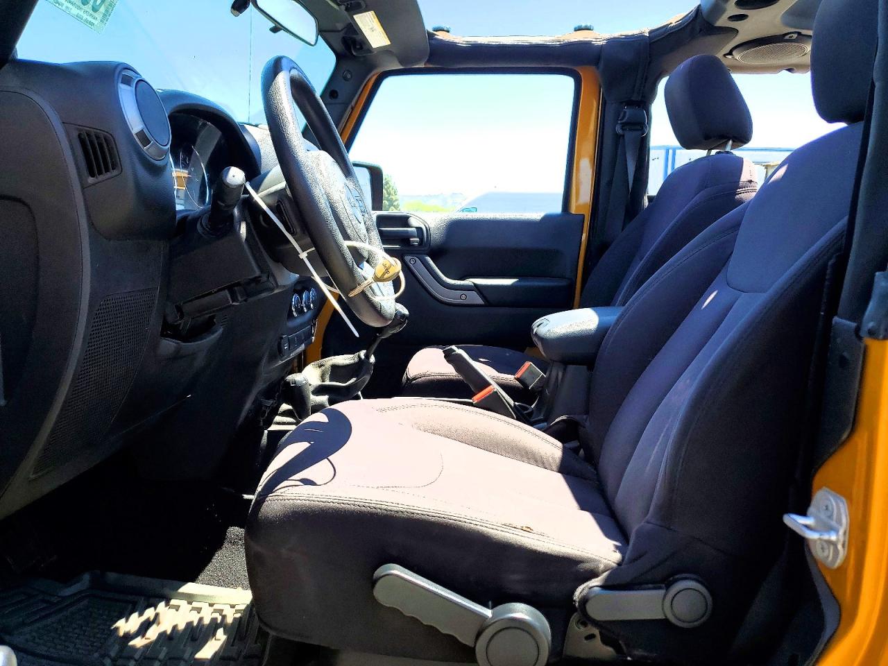 2014 Jeep Wrangler Sport Yellow vin: 1C4AJWAG0EL192588