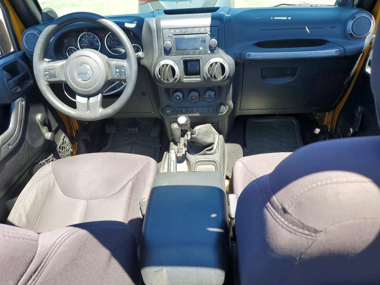 2014 Jeep Wrangler Sport Yellow vin: 1C4AJWAG0EL192588