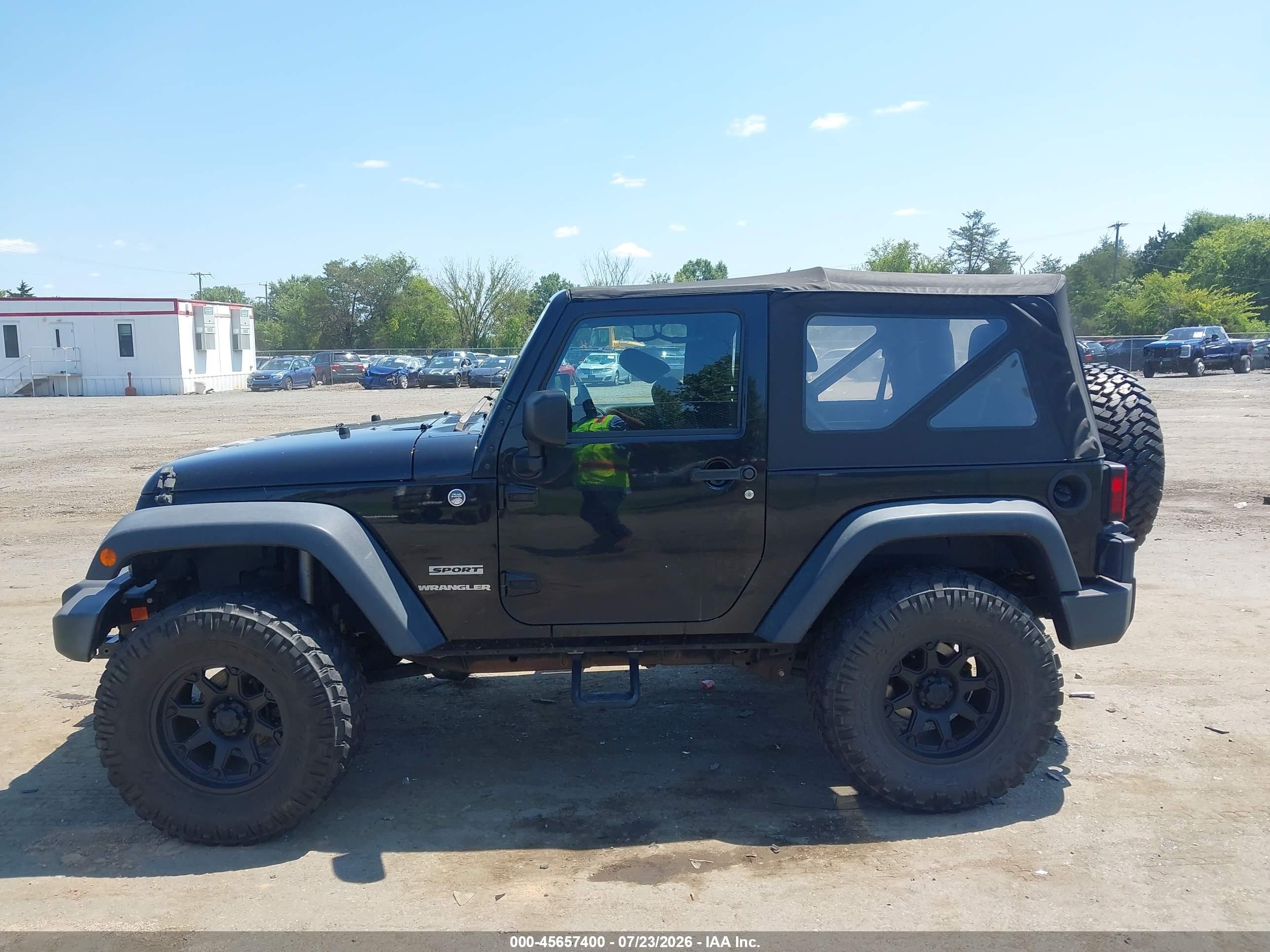 2014 Jeep Wrangler Sport Черный vin: 1C4AJWAG0EL317699
