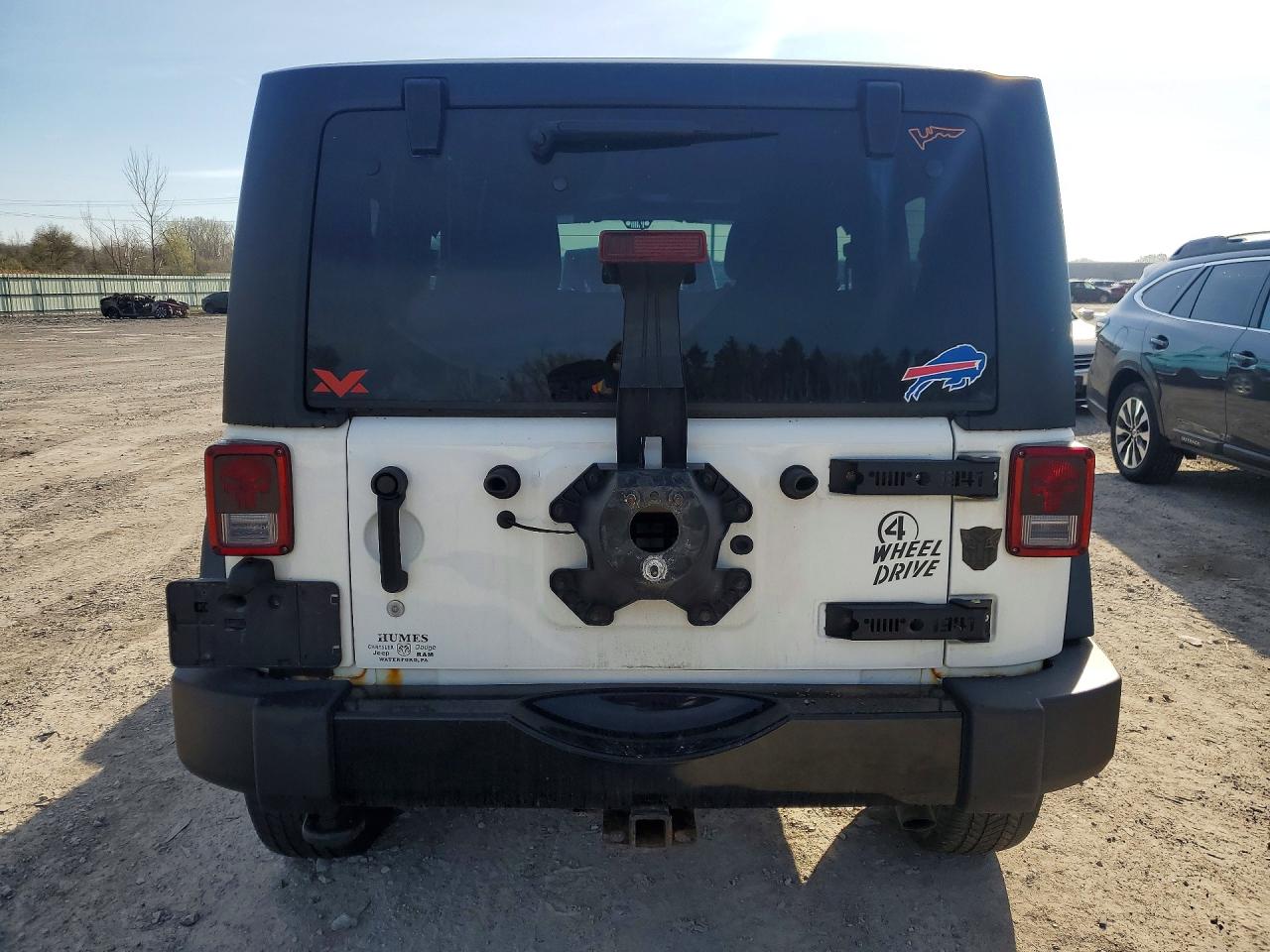 2015 Jeep Wrangler Sport White vin: 1C4AJWAG0FL624548