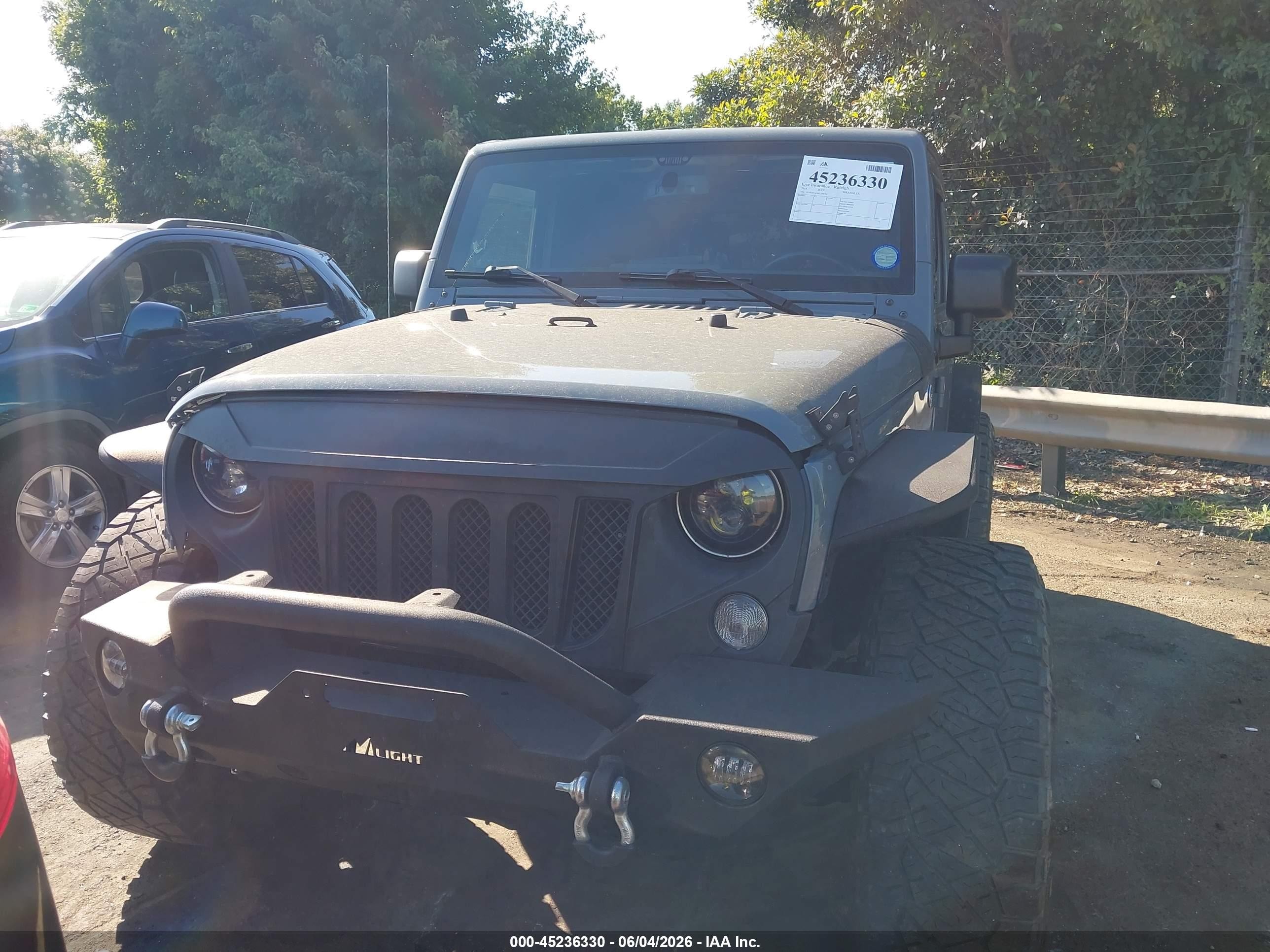 2015 Jeep Wrangler Sport Gray vin: 1C4AJWAG0FL773705