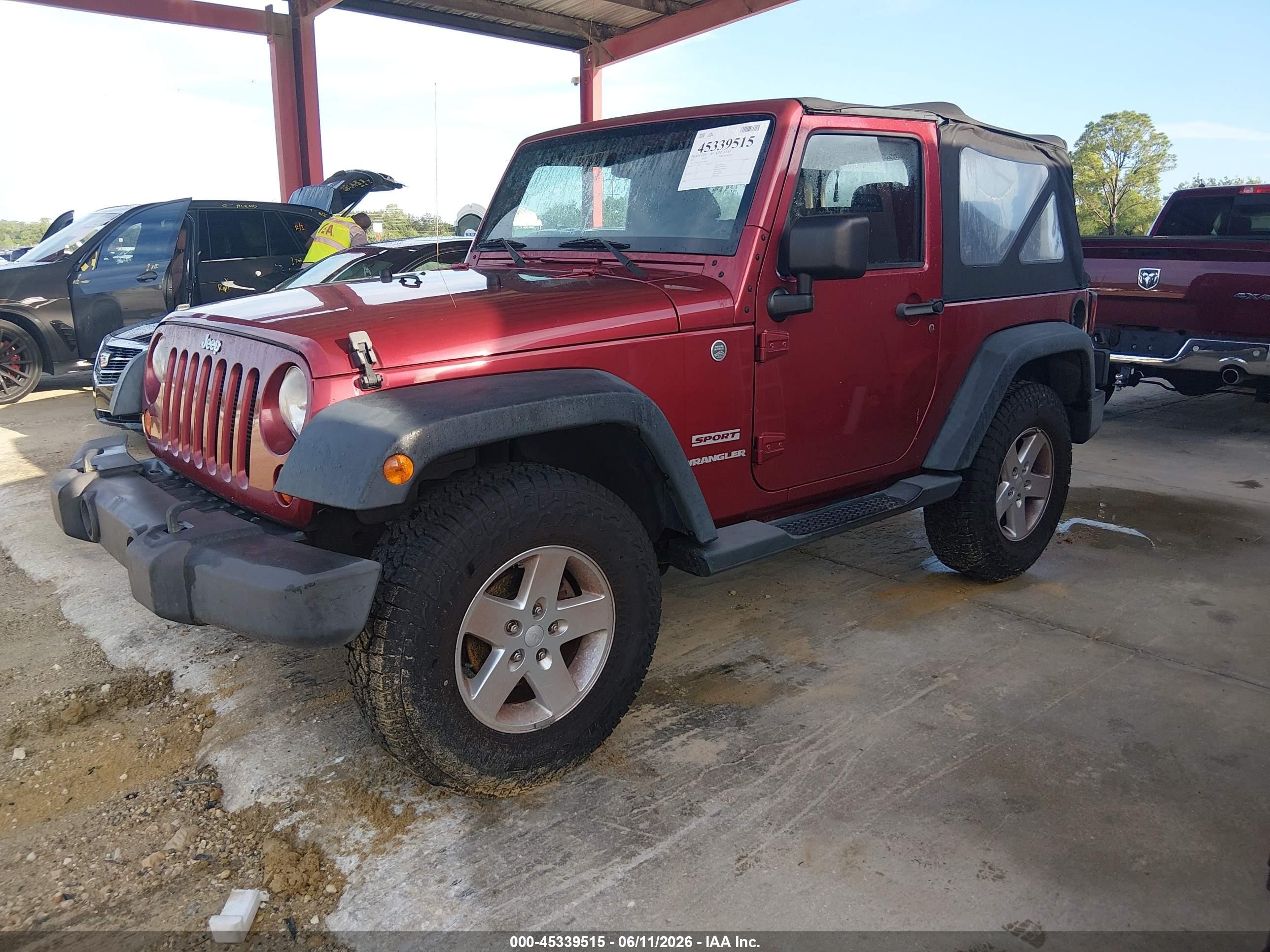2013 Jeep Wrangler Sport Красный vin: 1C4AJWAG1DL508031