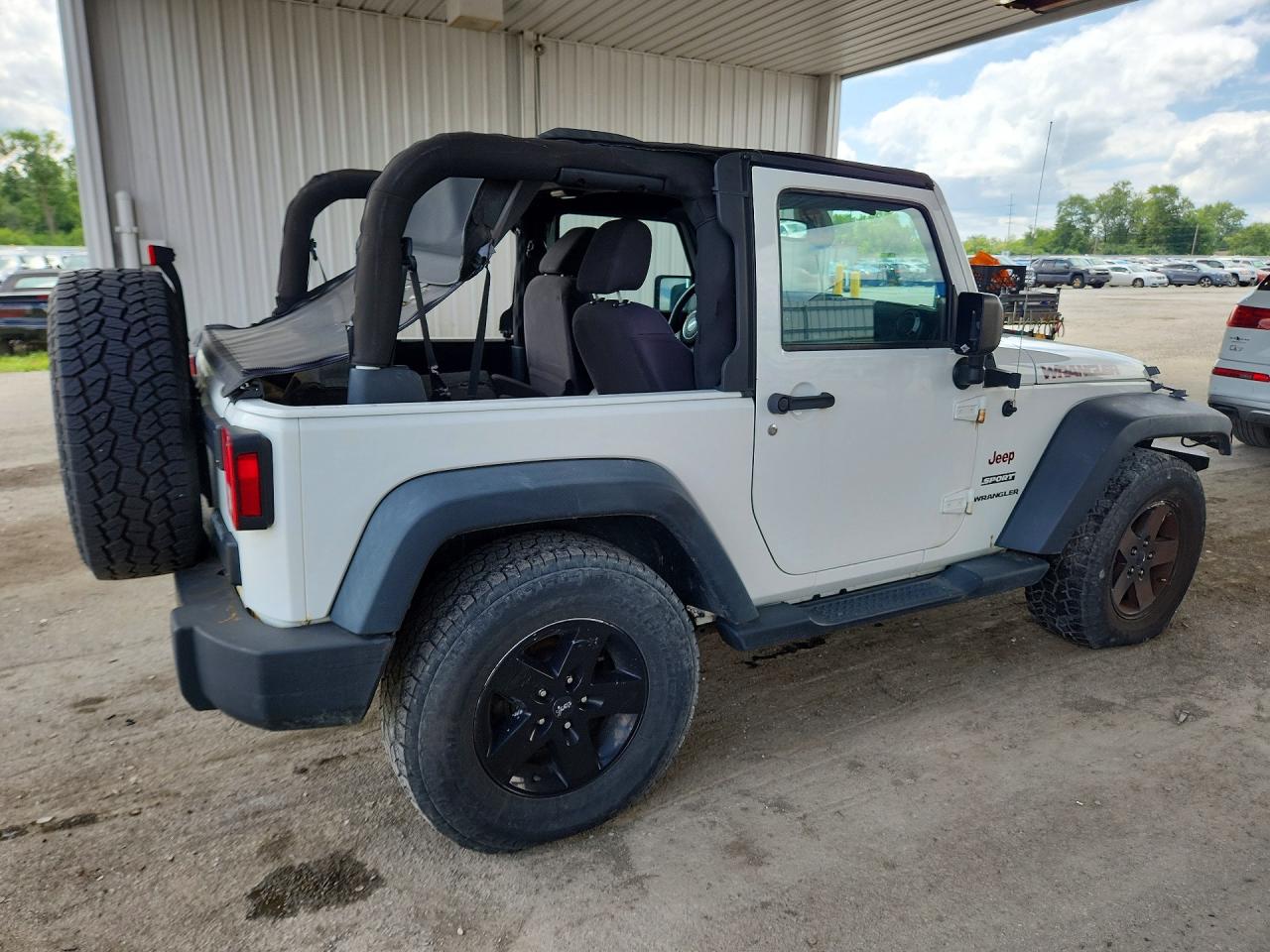 2013 Jeep Wrangler Sport White vin: 1C4AJWAG1DL677630