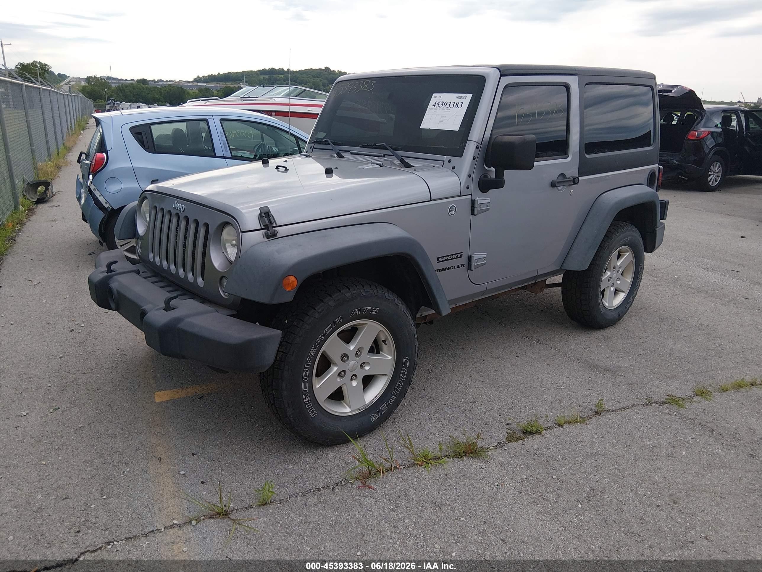 2014 Jeep Wrangler Sport Silver vin: 1C4AJWAG1EL323897