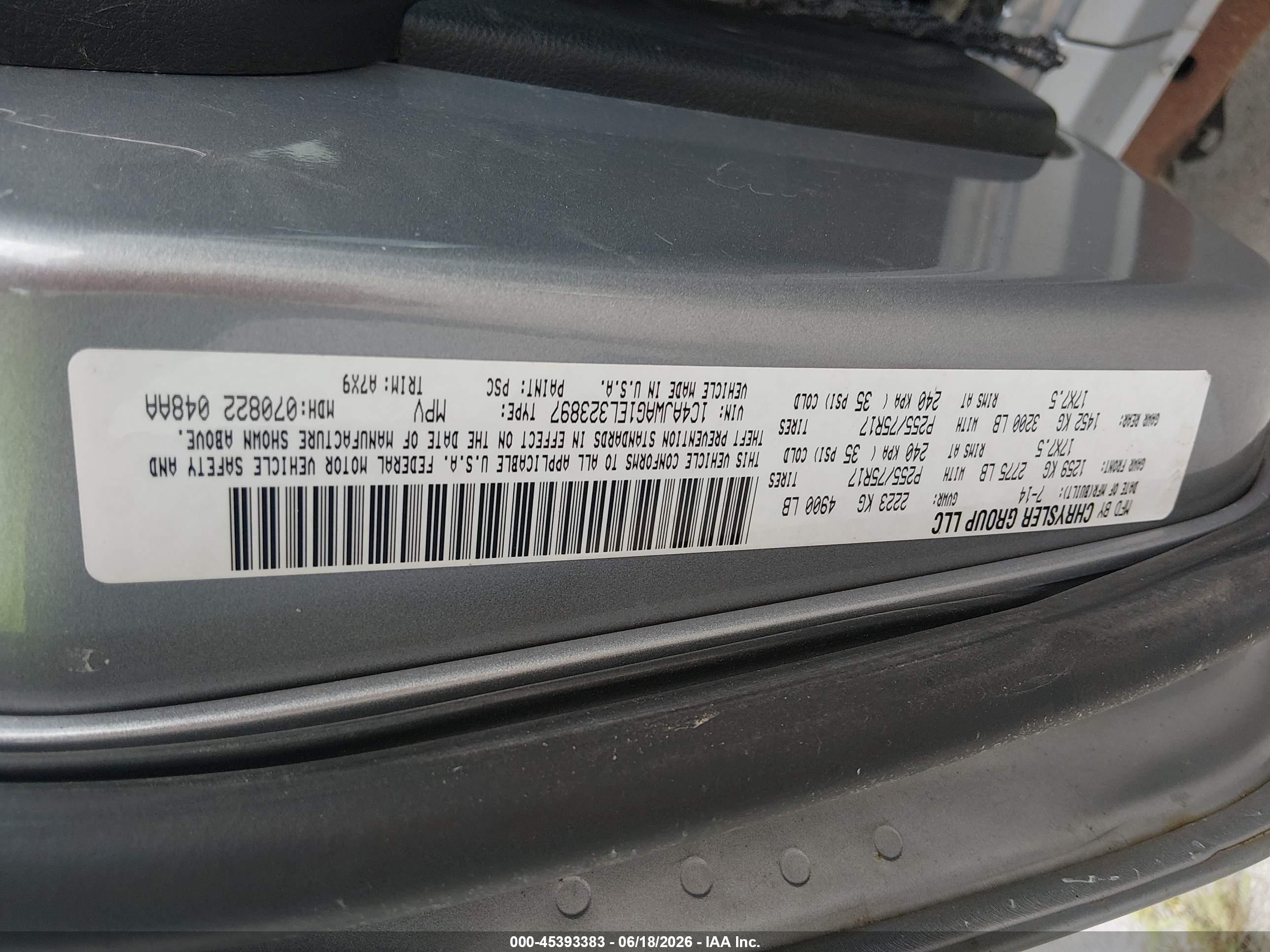 2014 Jeep Wrangler Sport Silver vin: 1C4AJWAG1EL323897