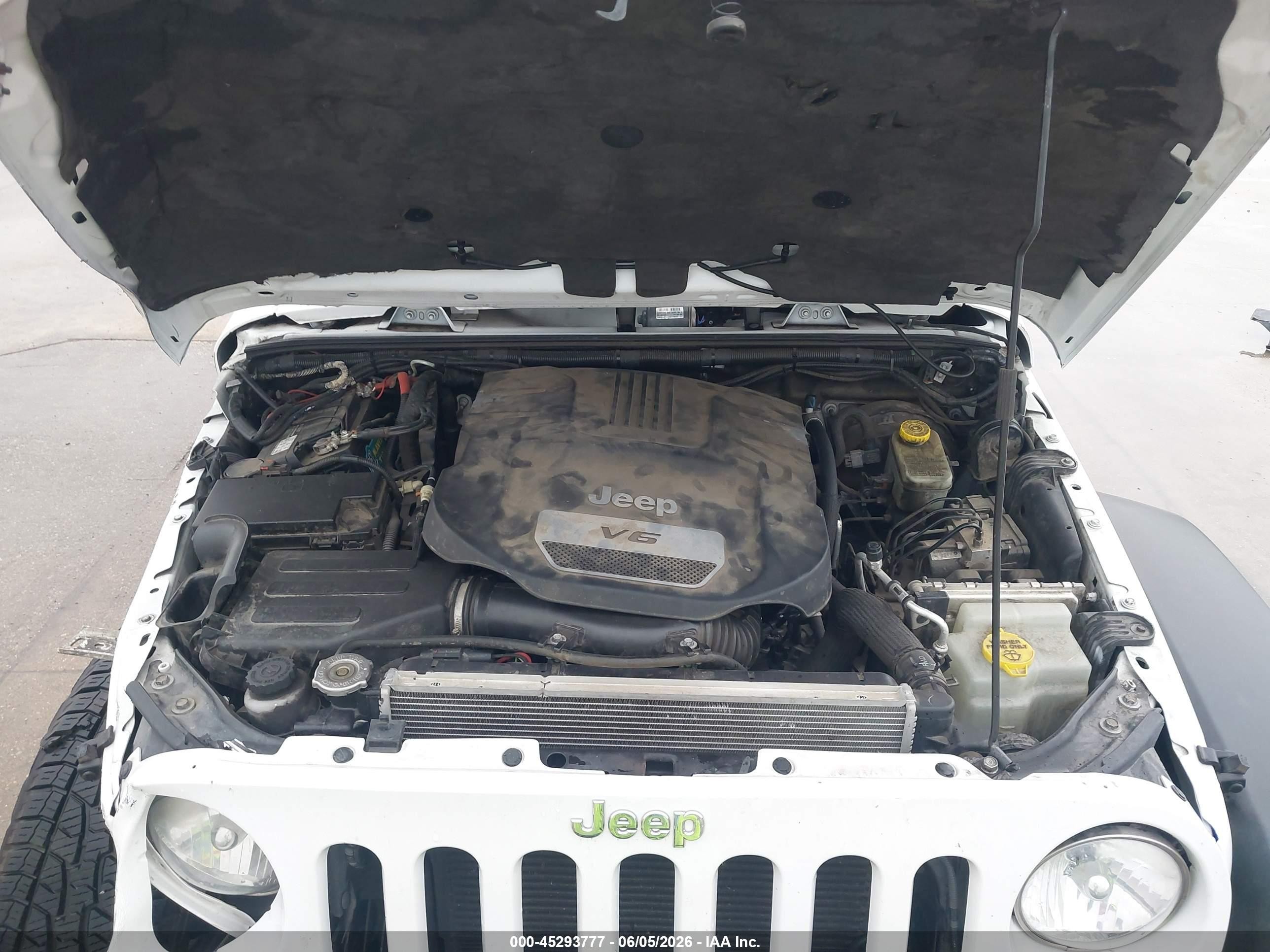 2015 Jeep Wrangler Sport White vin: 1C4AJWAG1FL583122