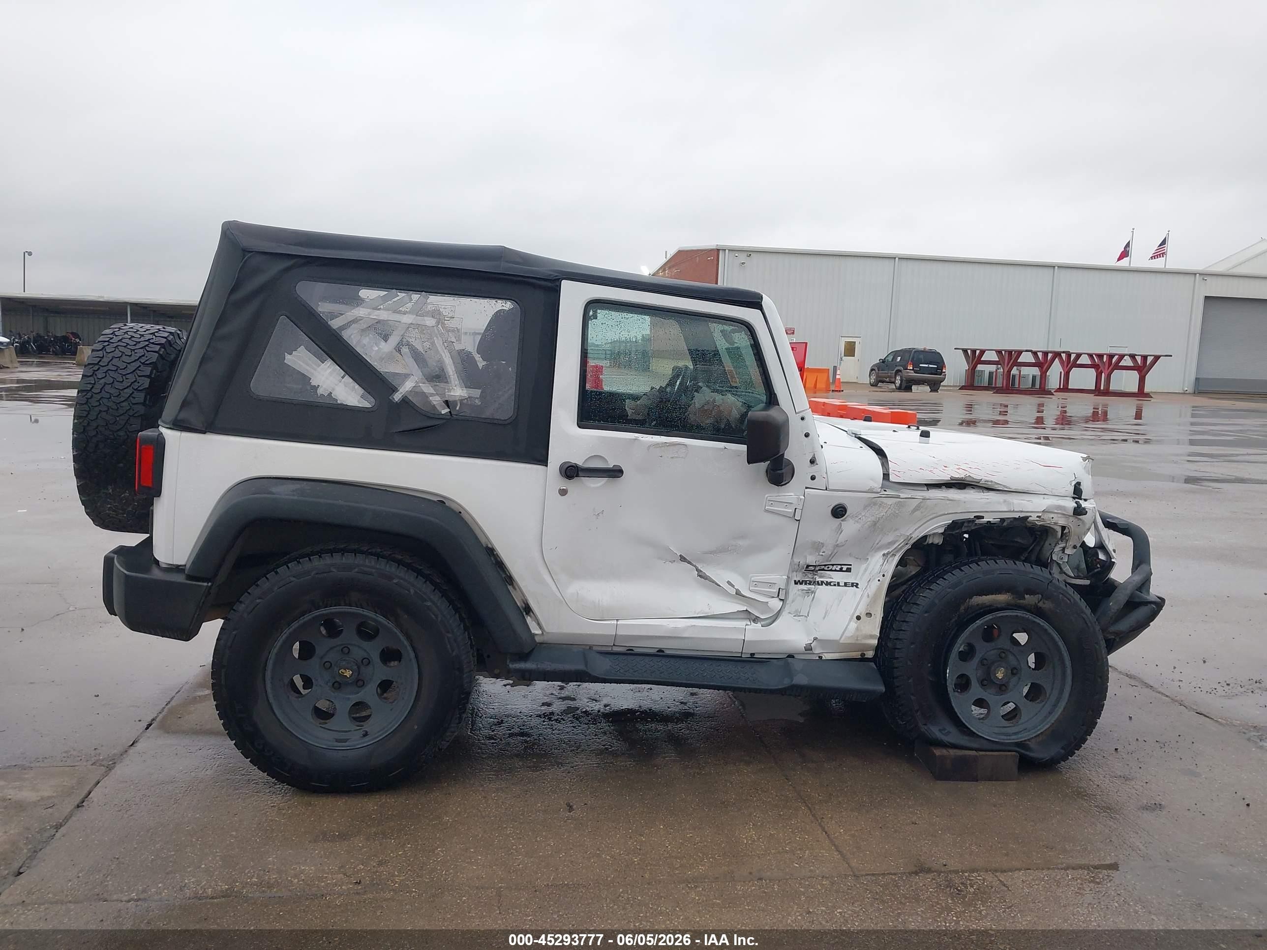 2015 Jeep Wrangler Sport White vin: 1C4AJWAG1FL583122