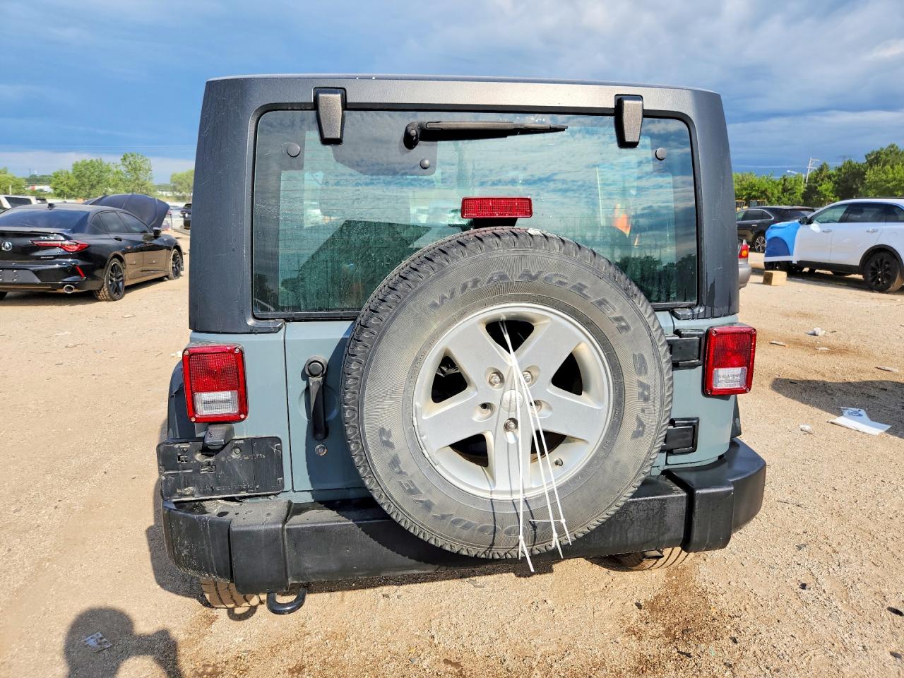2015 Jeep Wrangler Sport Gray vin: 1C4AJWAG1FL659650