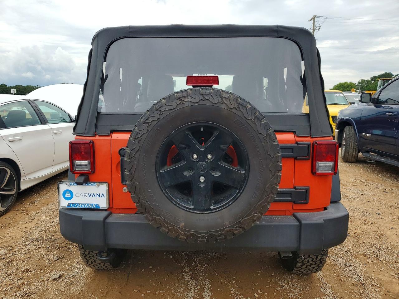 2015 Jeep Wrangler Sport Orange vin: 1C4AJWAG1FL660846