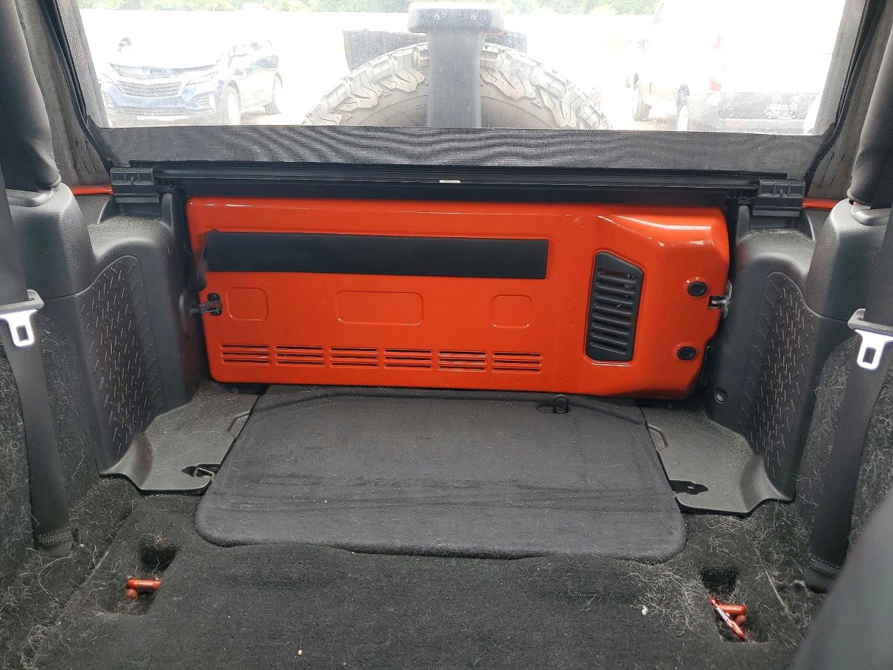 2015 Jeep Wrangler Sport Orange vin: 1C4AJWAG1FL660846