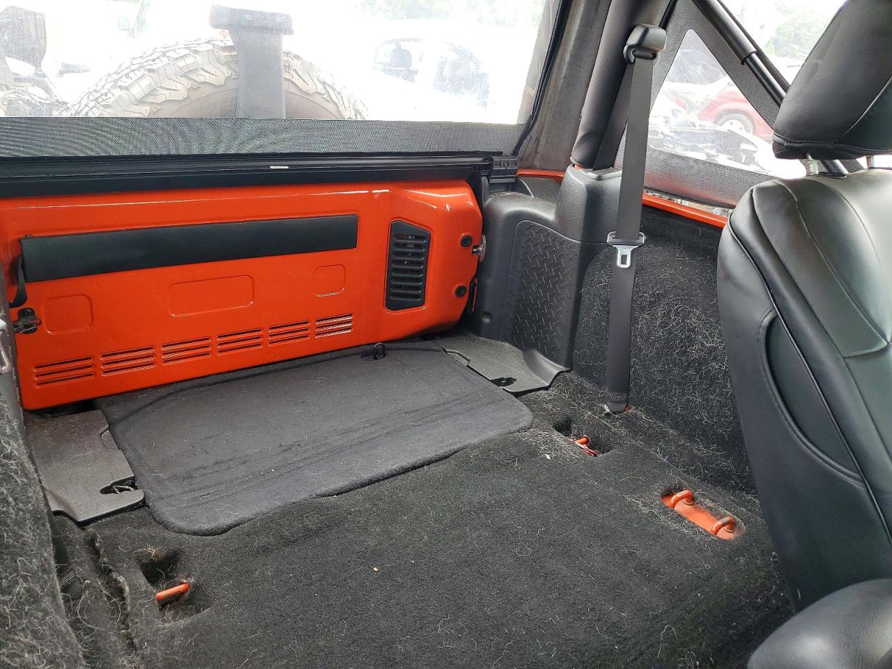 2015 Jeep Wrangler Sport Orange vin: 1C4AJWAG1FL660846