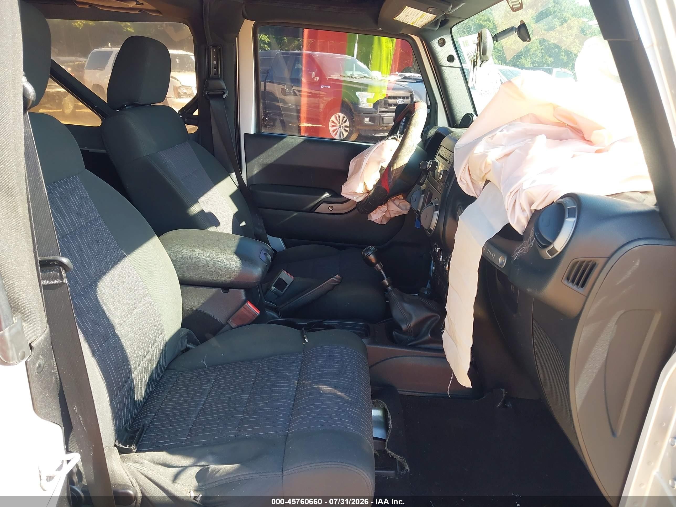 2012 Jeep Wrangler Sport Silver vin: 1C4AJWAG2CL122619