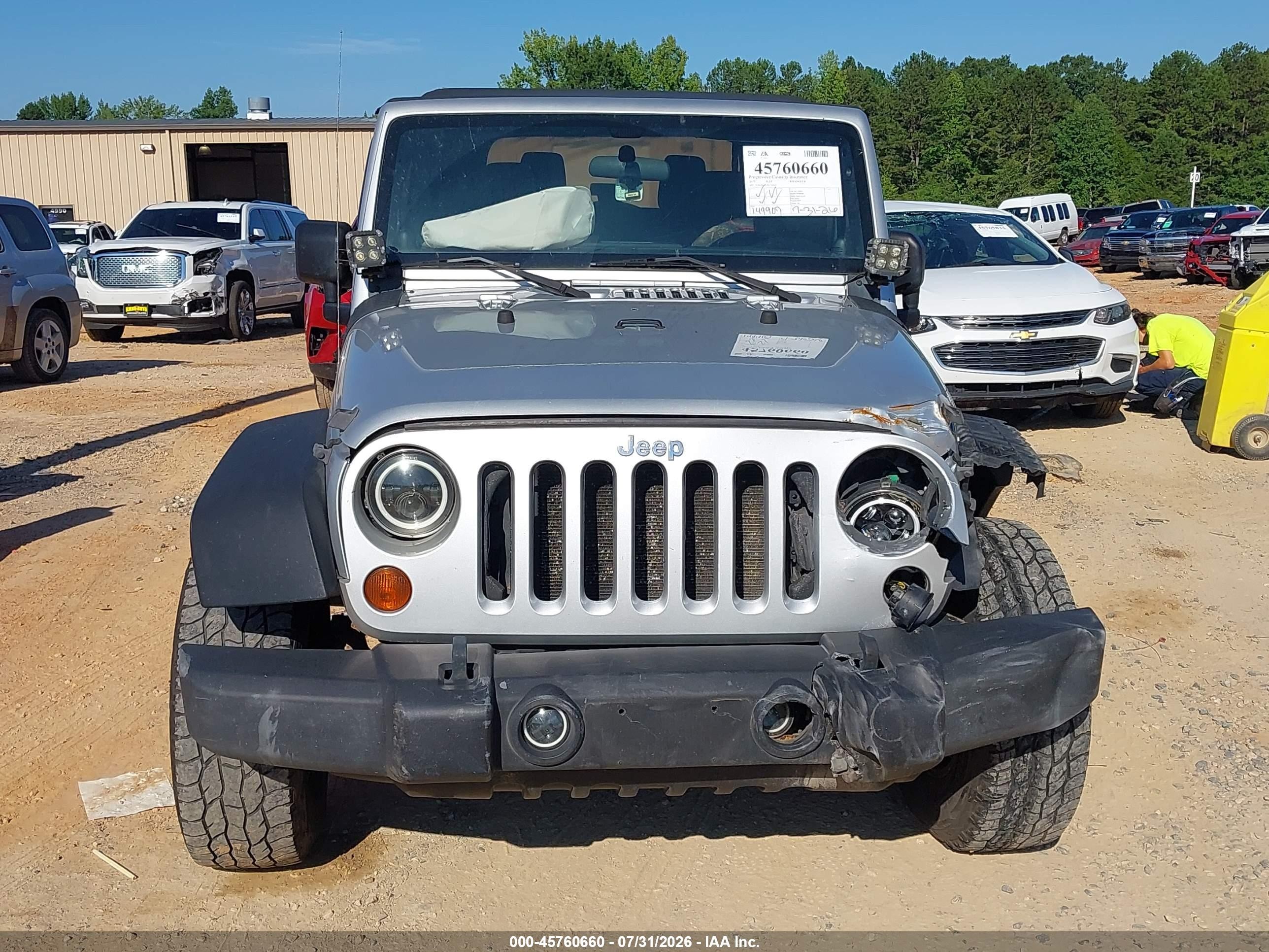 2012 Jeep Wrangler Sport Silver vin: 1C4AJWAG2CL122619