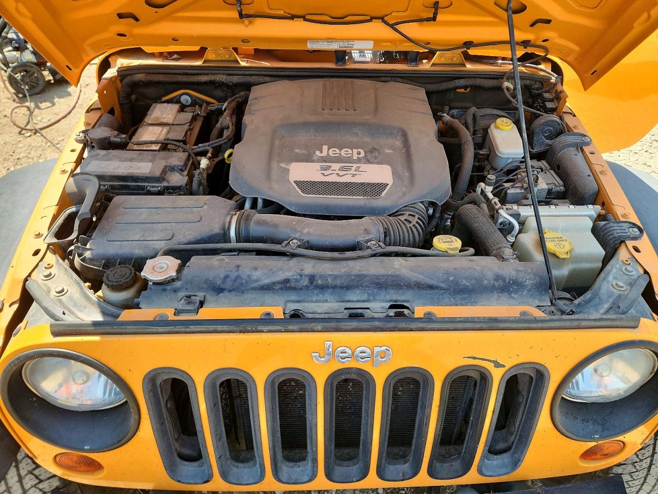 2013 Jeep Wrangler Sport Желтый vin: 1C4AJWAG2DL521967