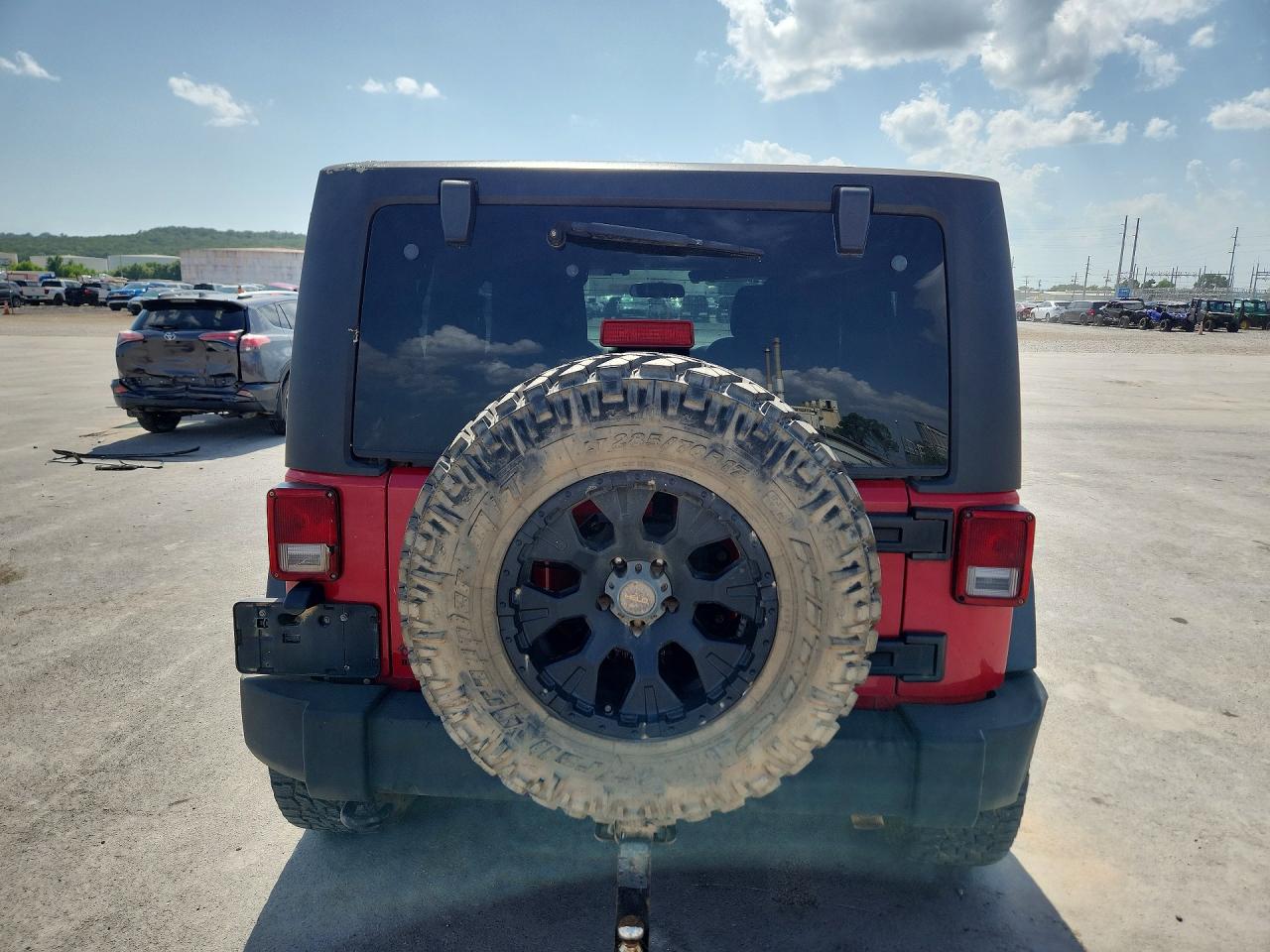2013 Jeep Wrangler Sport Red vin: 1C4AJWAG2DL705385