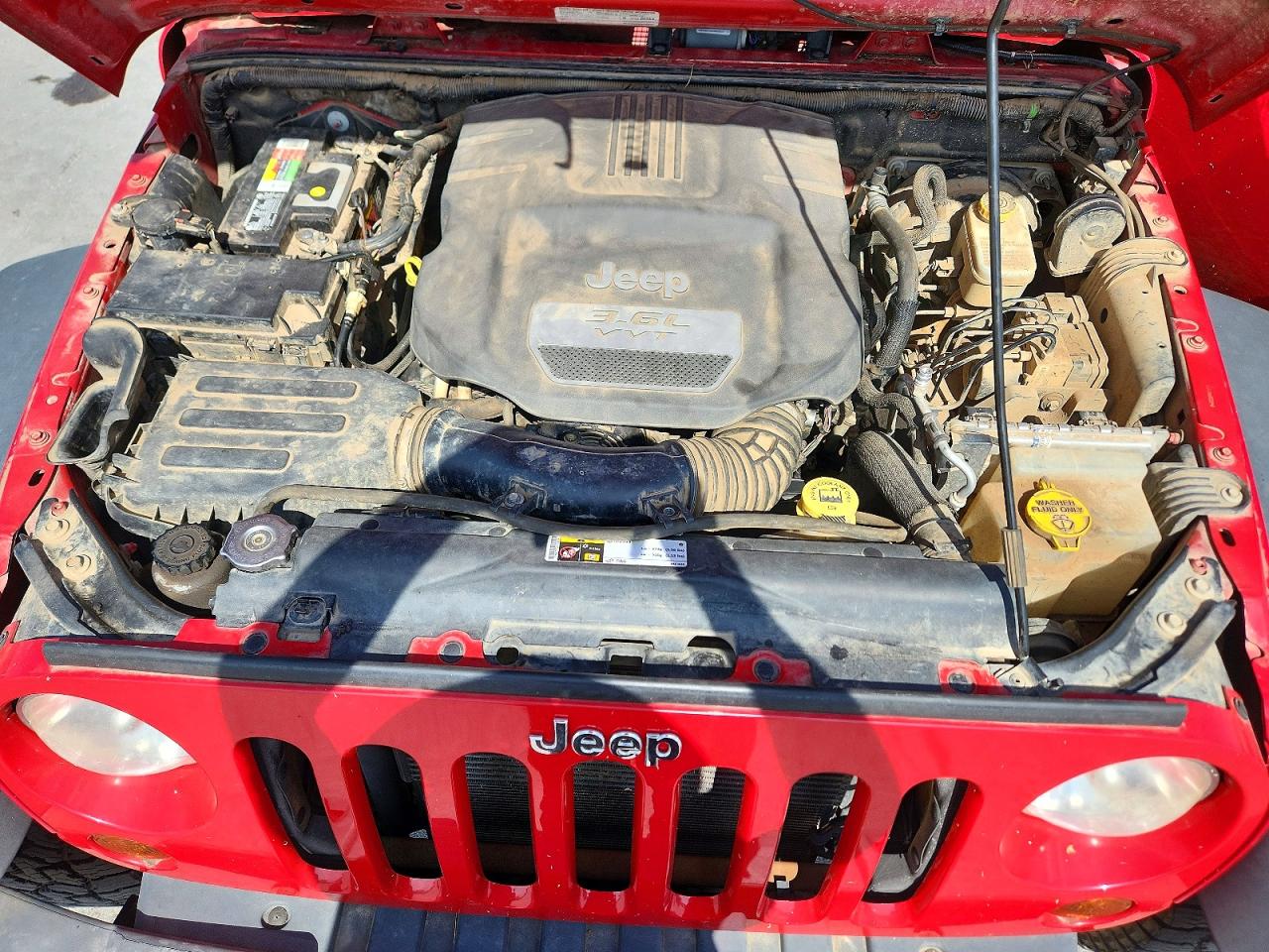 2013 Jeep Wrangler Sport Red vin: 1C4AJWAG2DL705385