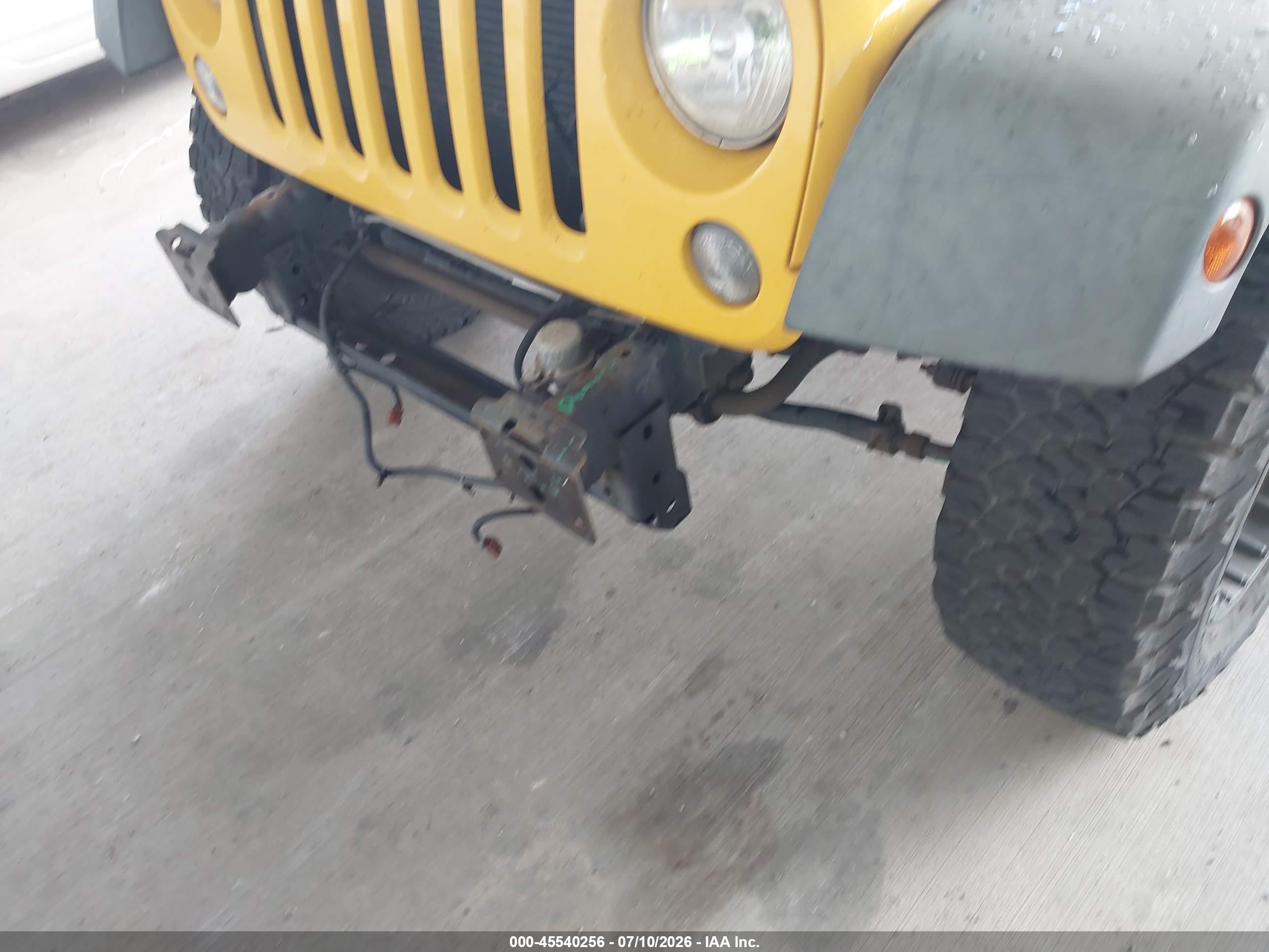 2015 Jeep Wrangler Sport Yellow vin: 1C4AJWAG2FL611607