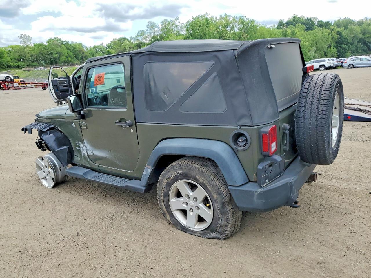 2015 Jeep Wrangler Sport Green vin: 1C4AJWAG2FL690938