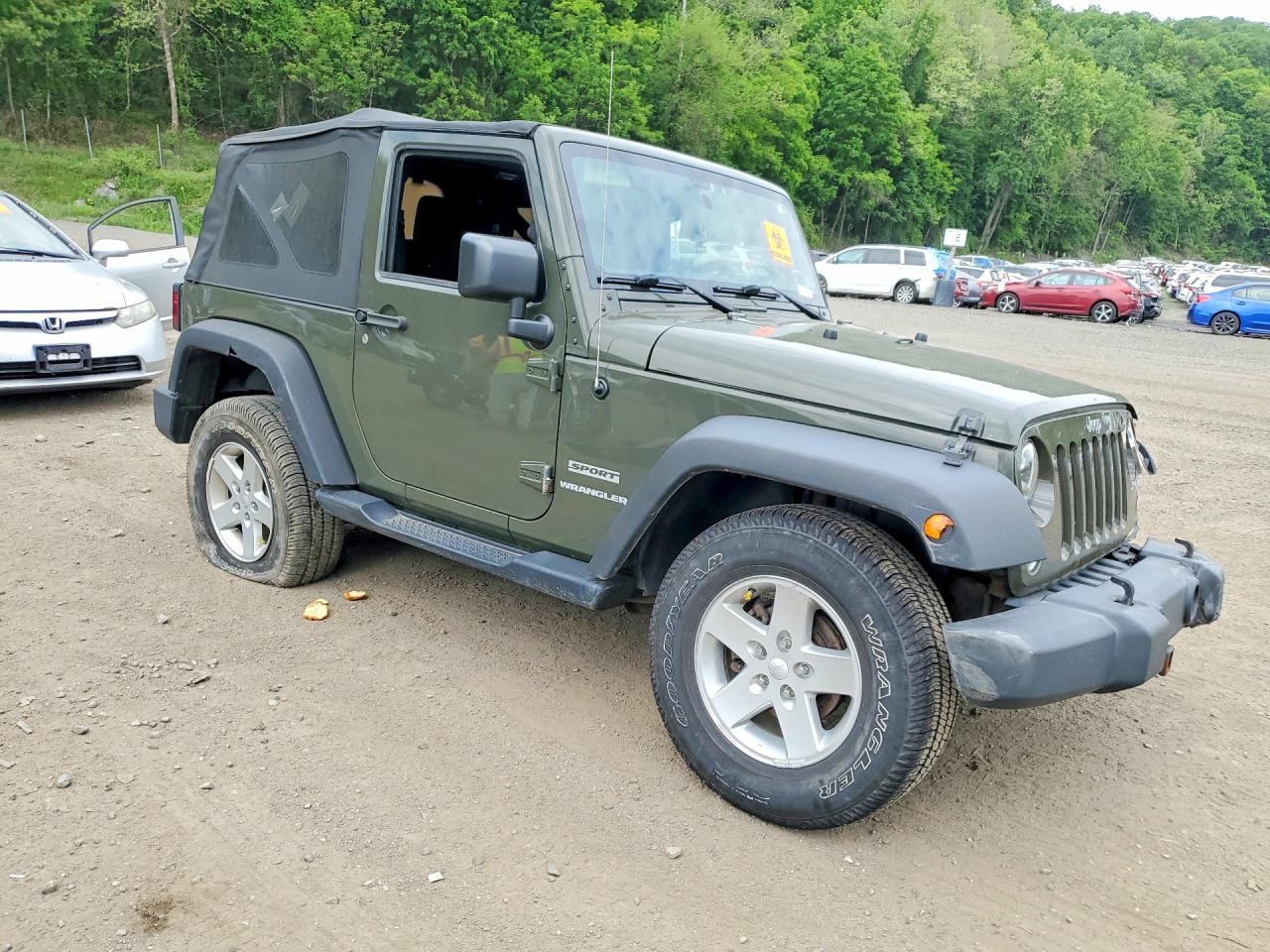 2015 Jeep Wrangler Sport Green vin: 1C4AJWAG2FL690938