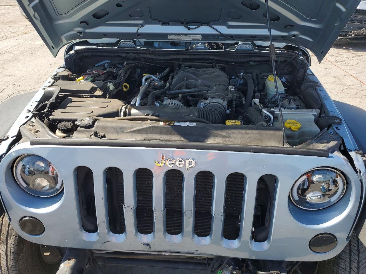 2012 Jeep Wrangler Sport Серебряный vin: 1C4AJWAG3CL229436