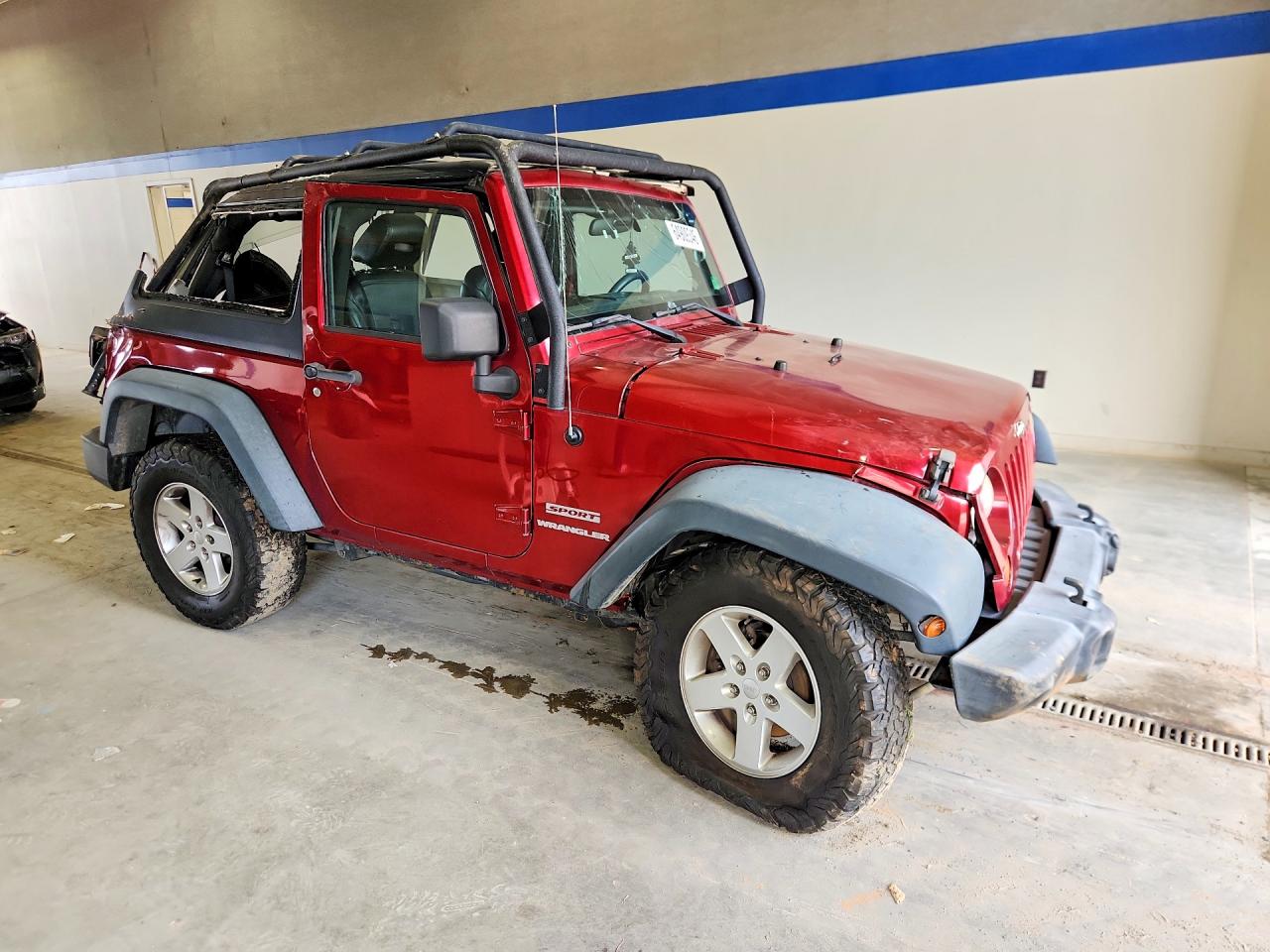2013 Jeep Wrangler Sport Burgundy vin: 1C4AJWAG3DL524134