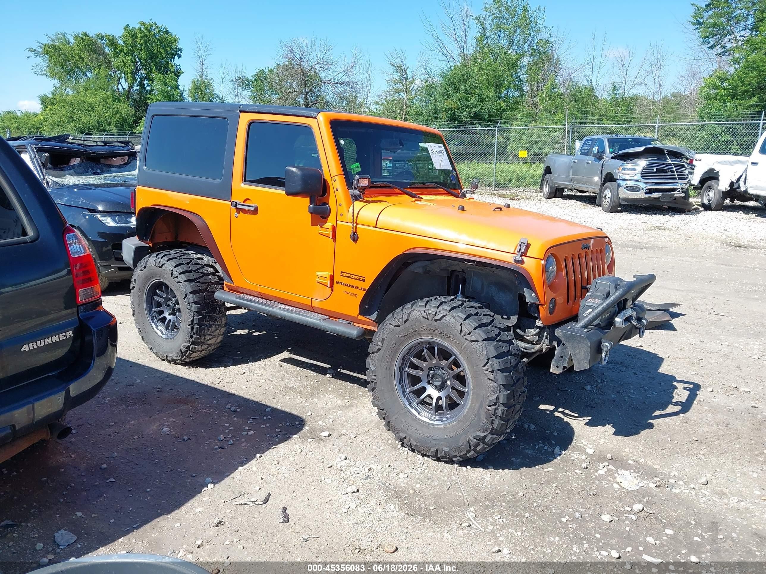 2013 Jeep Wrangler Sport Orange vin: 1C4AJWAG3DL545159