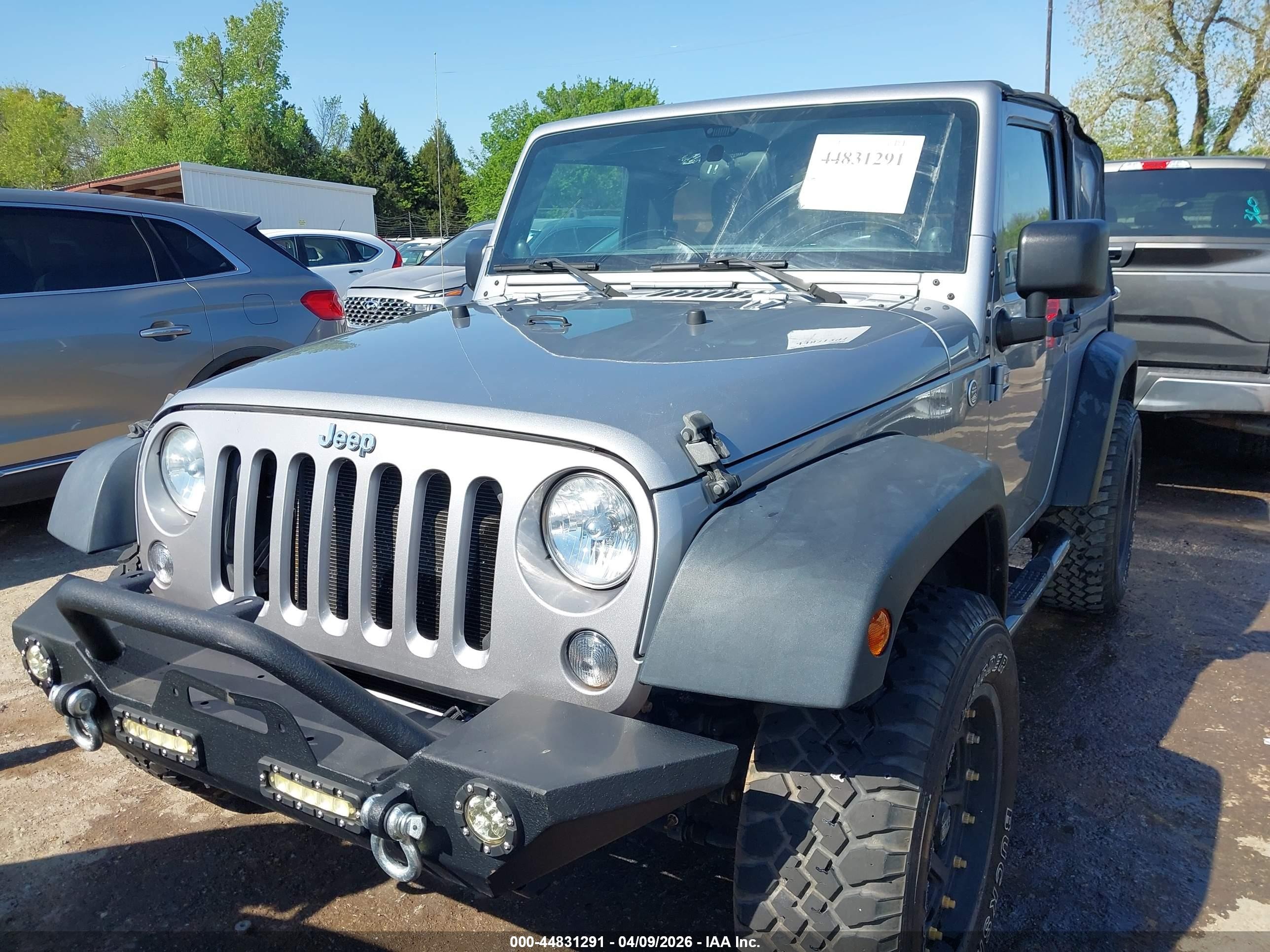 2014 Jeep Wrangler Sport Gray vin: 1C4AJWAG3EL132384