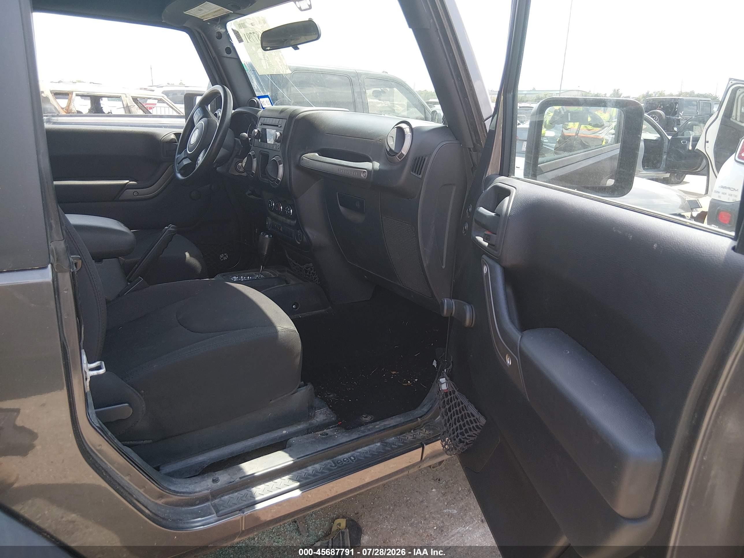 2014 Jeep Wrangler Sport Серый vin: 1C4AJWAG3EL179284