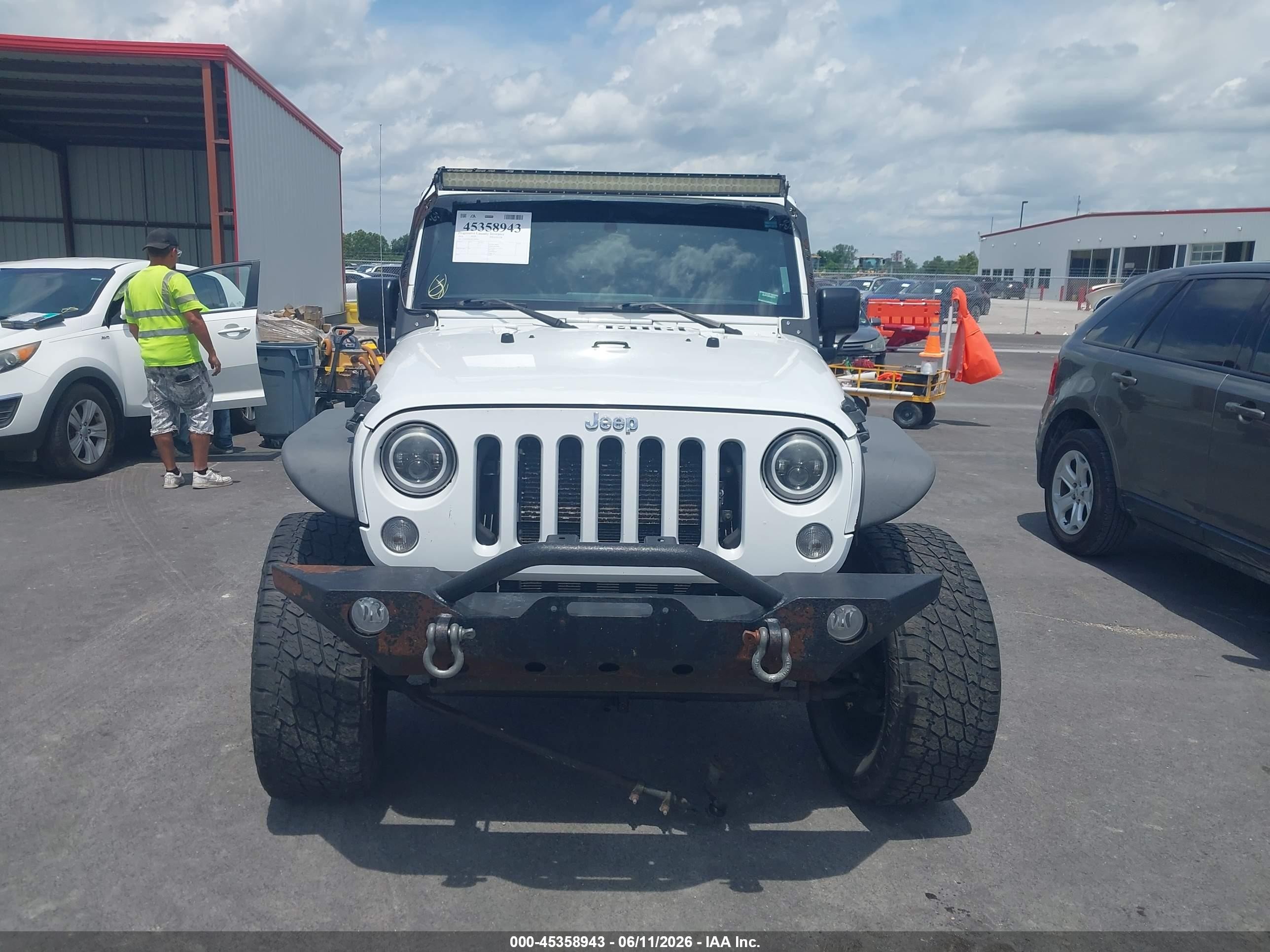2014 Jeep Wrangler Sport Белый vin: 1C4AJWAG3EL249964