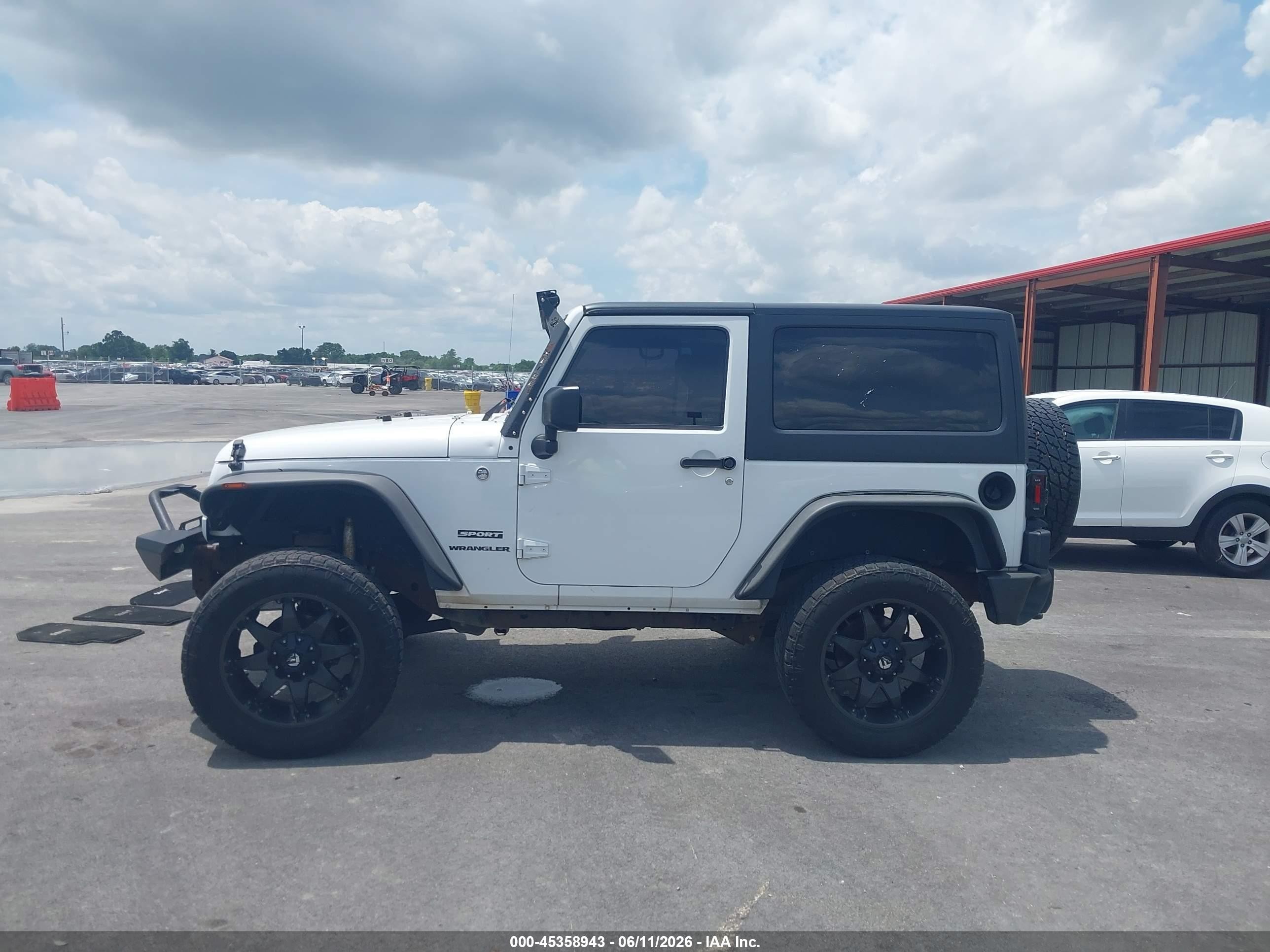 2014 Jeep Wrangler Sport Белый vin: 1C4AJWAG3EL249964