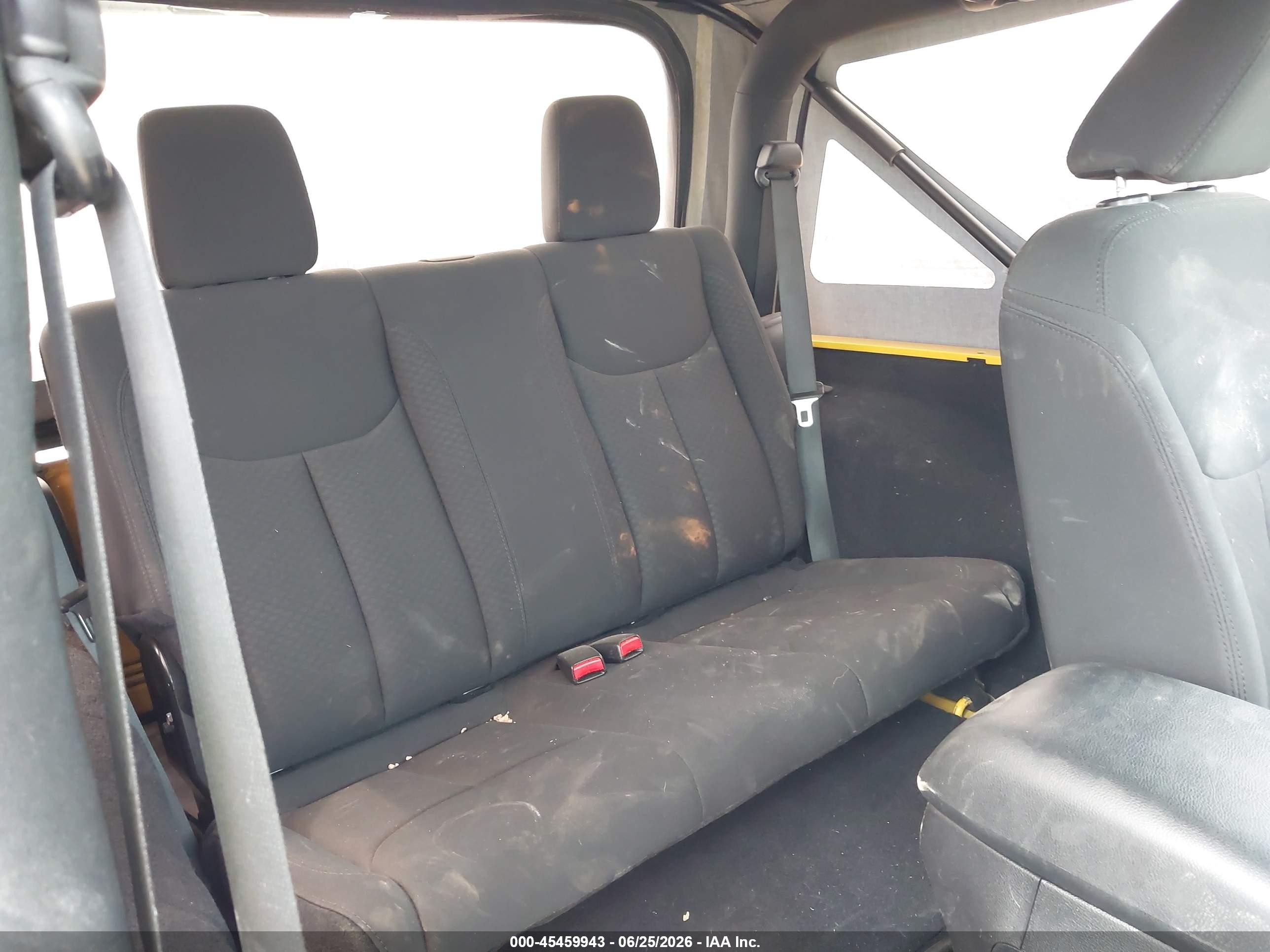 2015 Jeep Wrangler Sport Yellow vin: 1C4AJWAG3FL659276