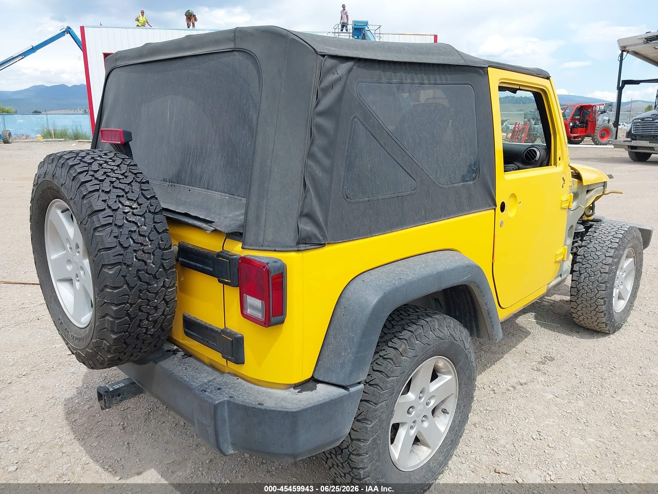 2015 Jeep Wrangler Sport Yellow vin: 1C4AJWAG3FL659276