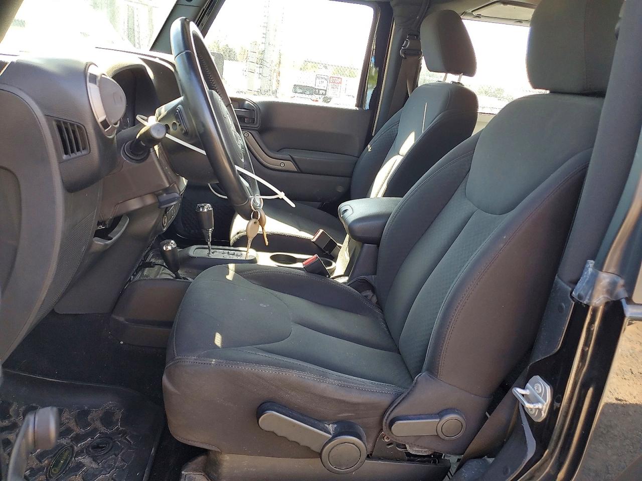 2016 Jeep Wrangler Sport Черный vin: 1C4AJWAG3GL327307