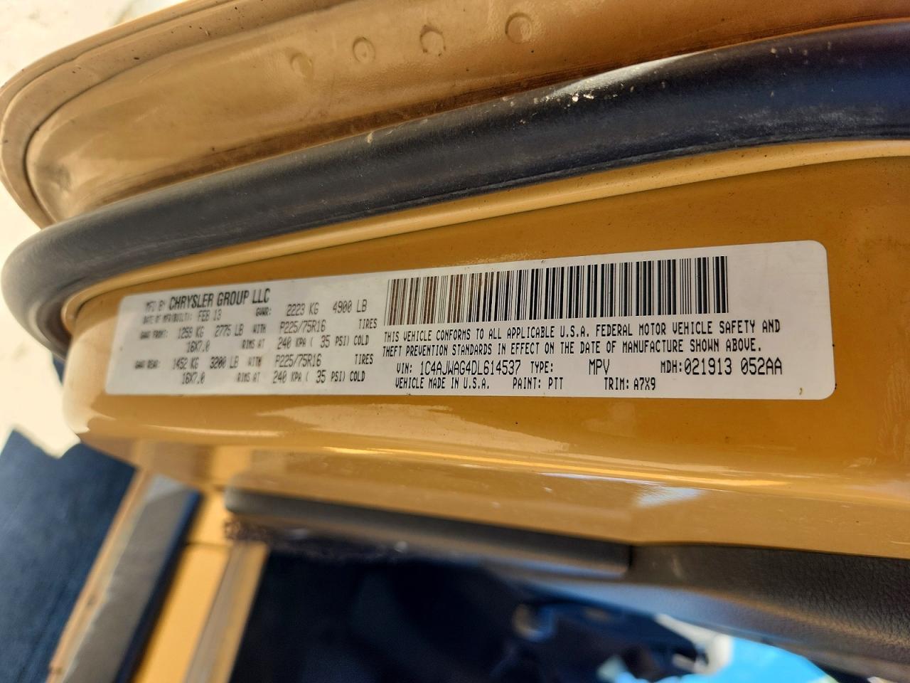 2013 Jeep Wrangler Sport Tan vin: 1C4AJWAG4DL614537
