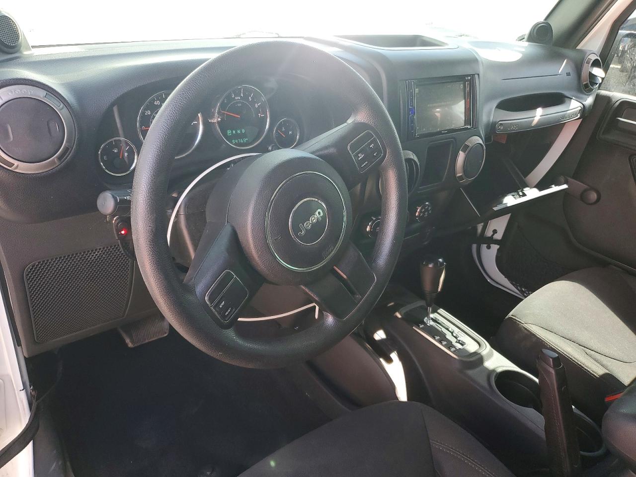 2014 Jeep Wrangler Sport White vin: 1C4AJWAG4EL316426