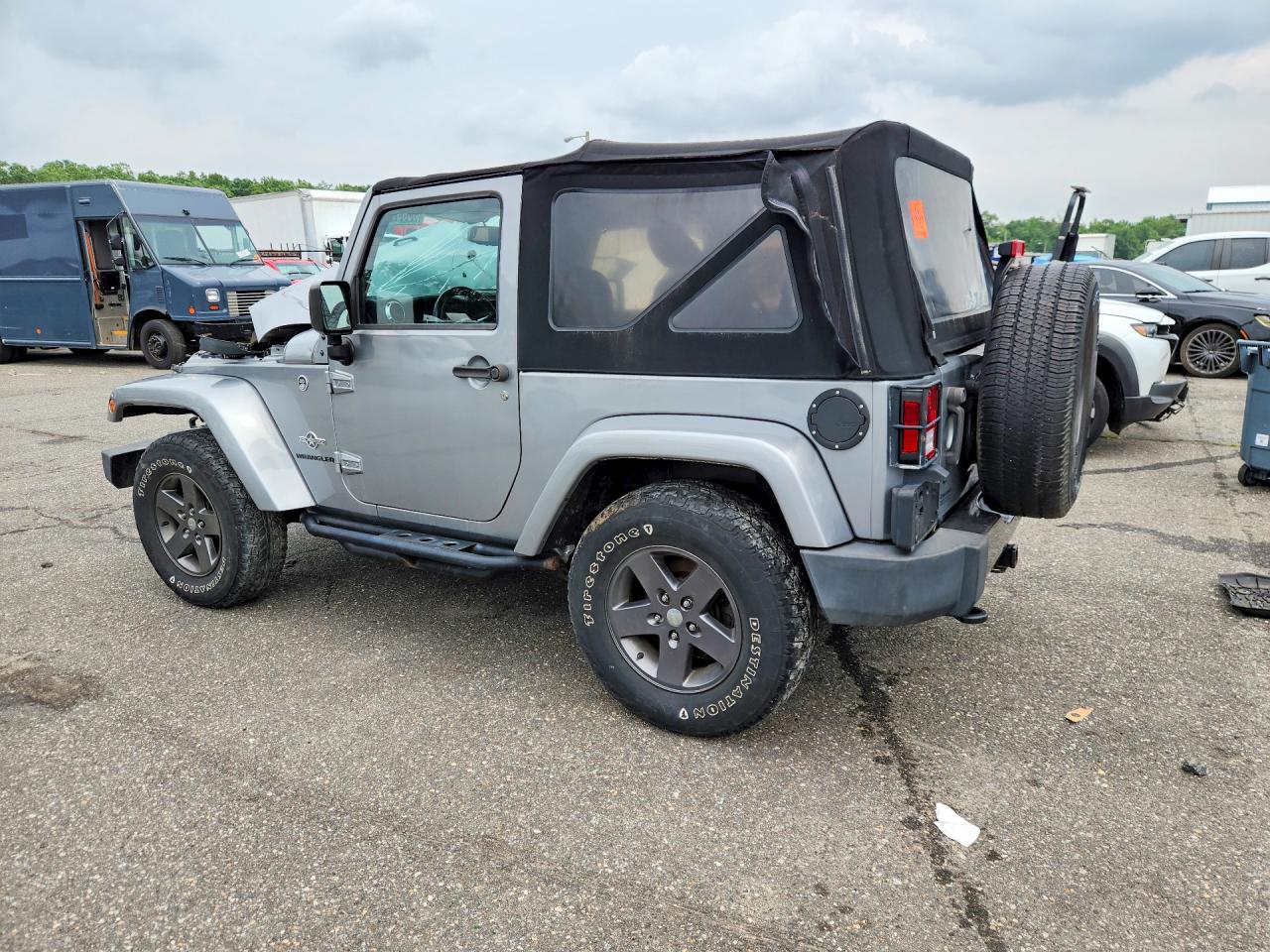 2015 Jeep Wrangler Sport Gray vin: 1C4AJWAG4FL590002