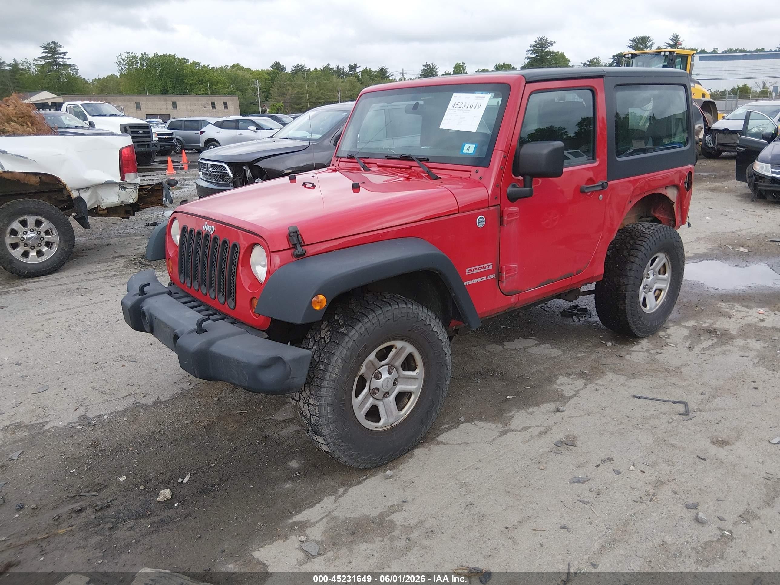 2012 Jeep Wrangler Sport Red vin: 1C4AJWAG5CL286639