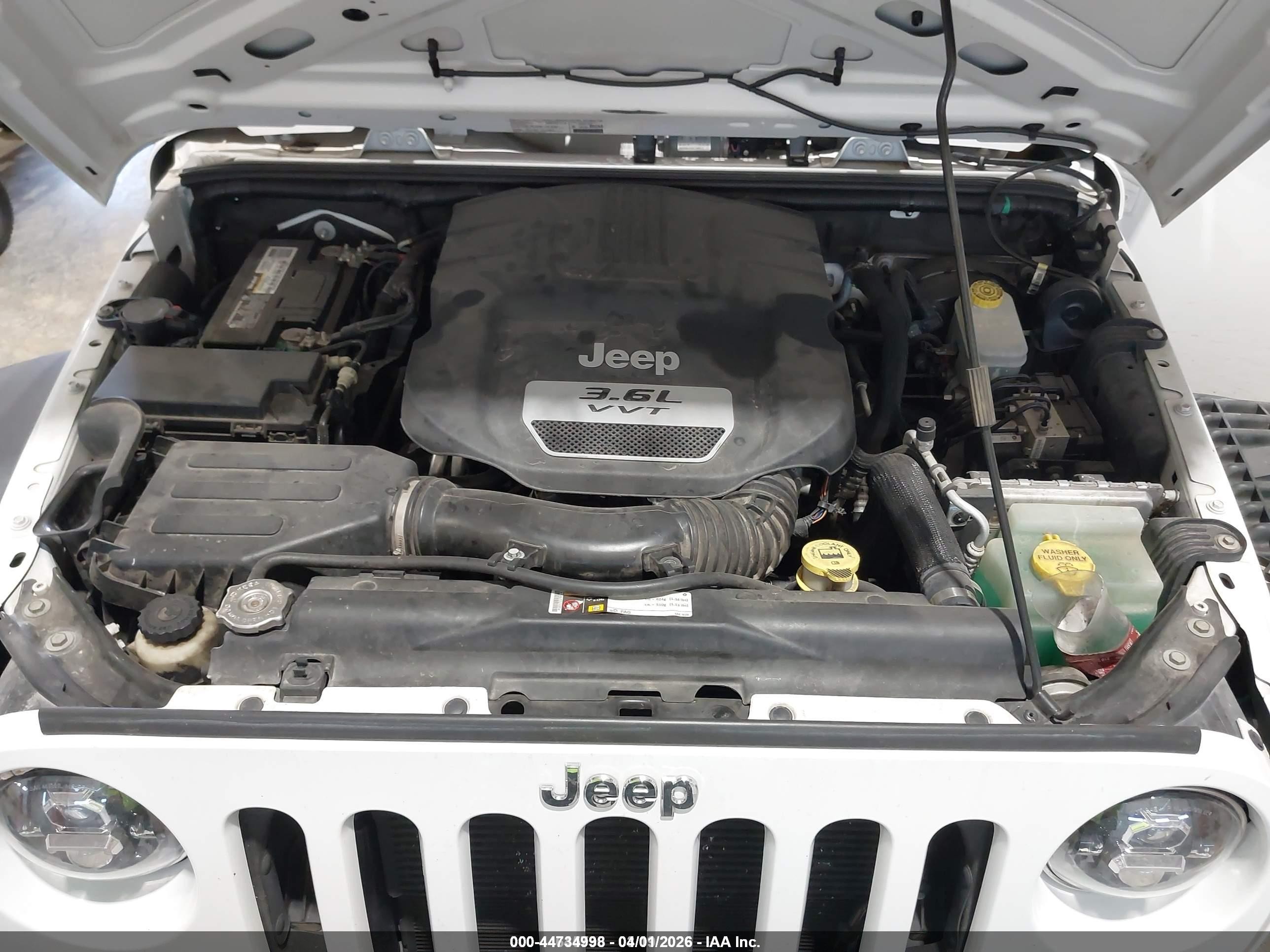 2013 Jeep Wrangler Sport White vin: 1C4AJWAG5DL516827