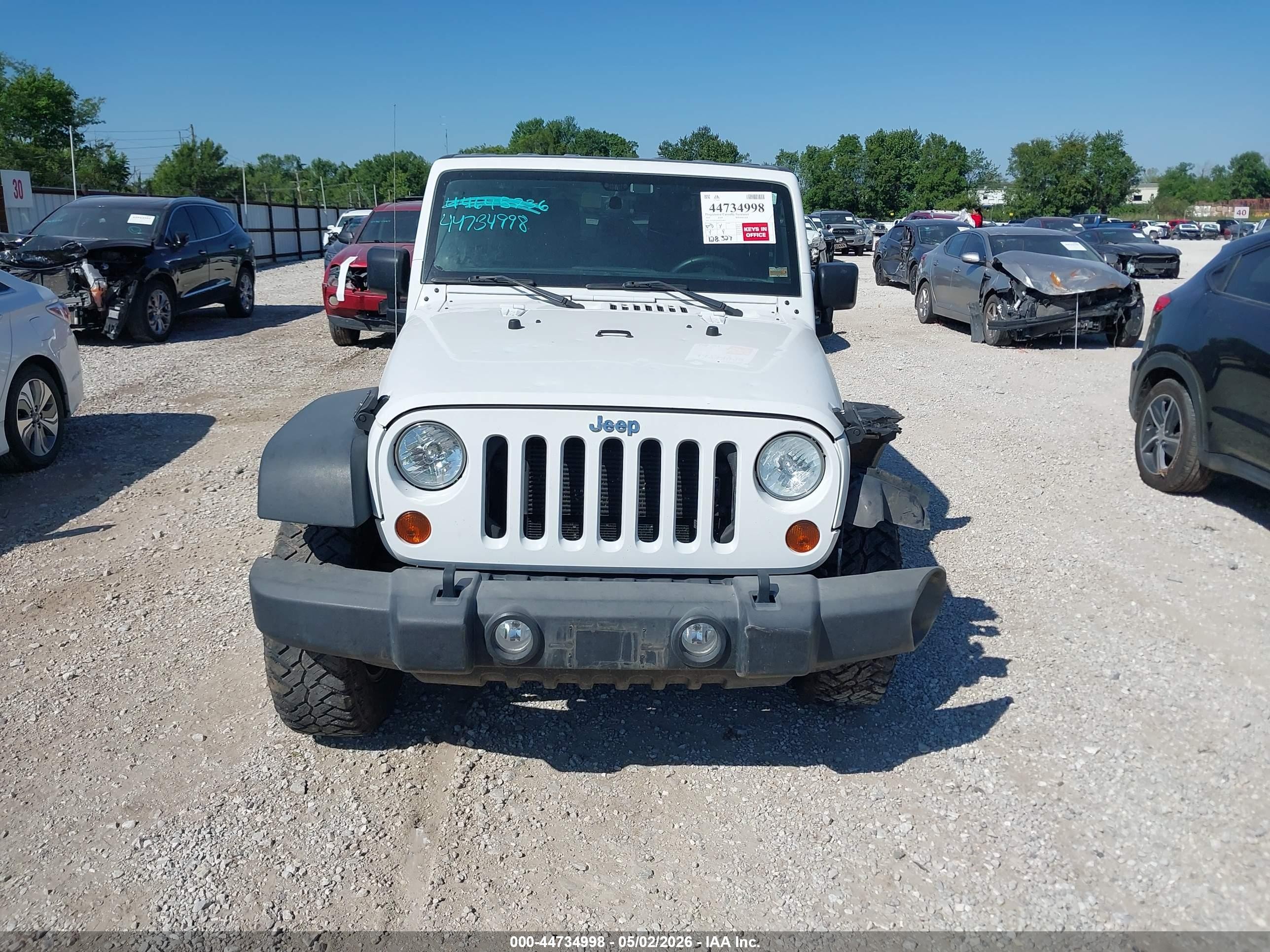 2013 Jeep Wrangler Sport White vin: 1C4AJWAG5DL516827