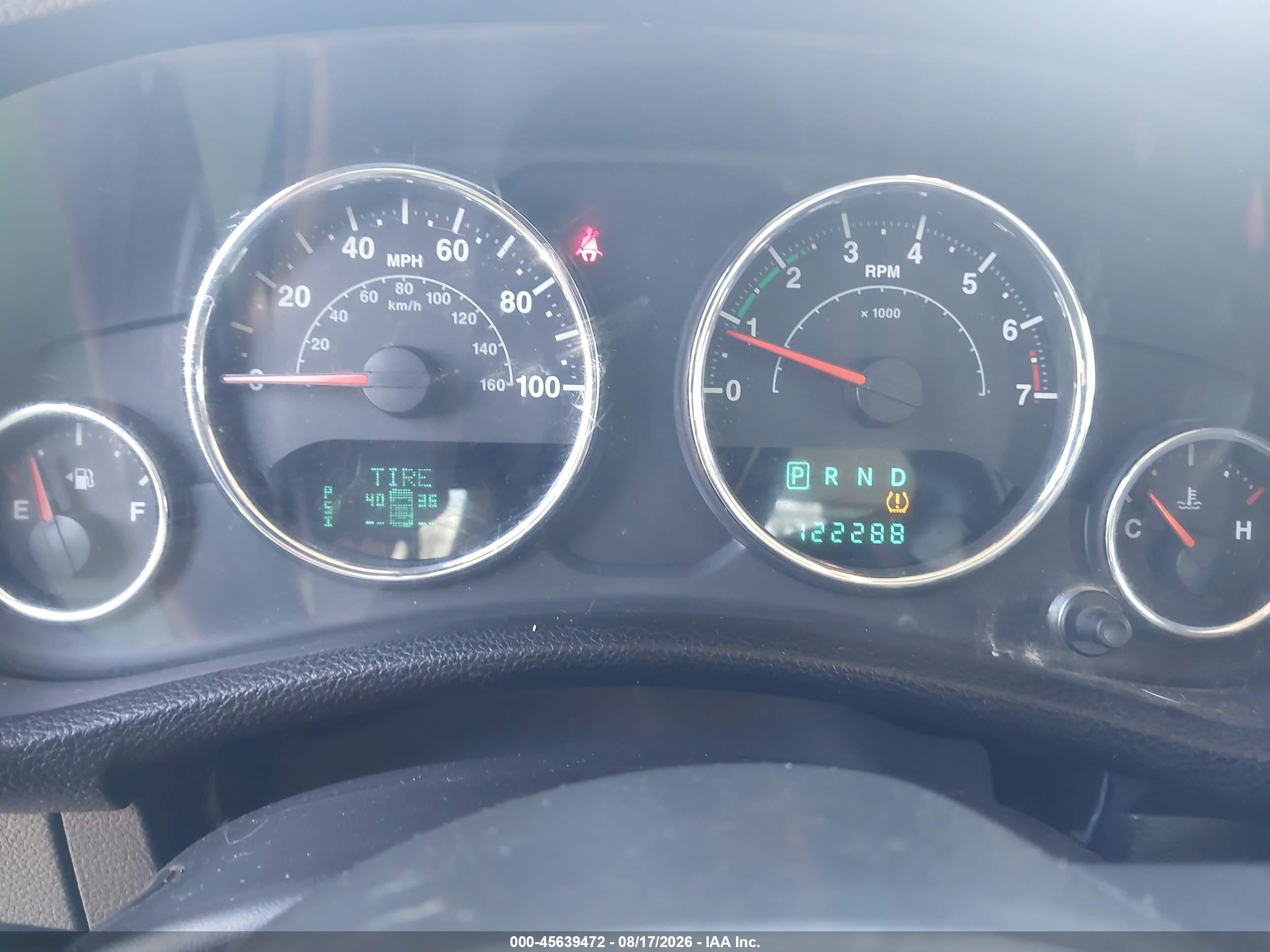2013 Jeep Wrangler Sport Серебряный vin: 1C4AJWAG5DL589891