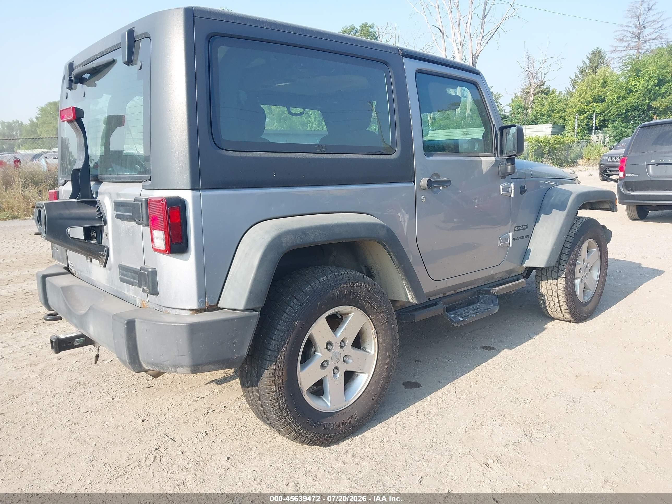 2013 Jeep Wrangler Sport Серебряный vin: 1C4AJWAG5DL589891
