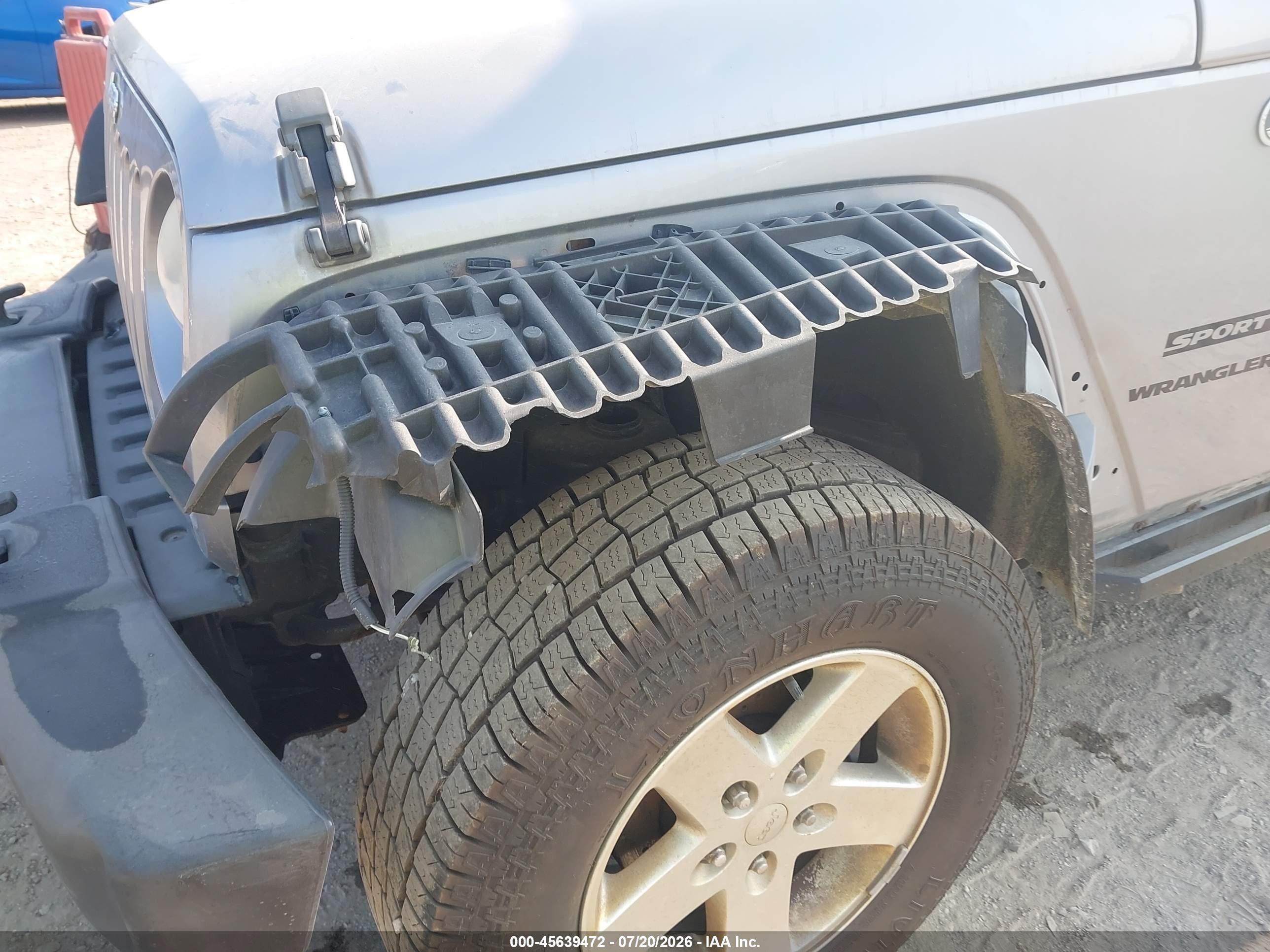 2013 Jeep Wrangler Sport Серебряный vin: 1C4AJWAG5DL589891