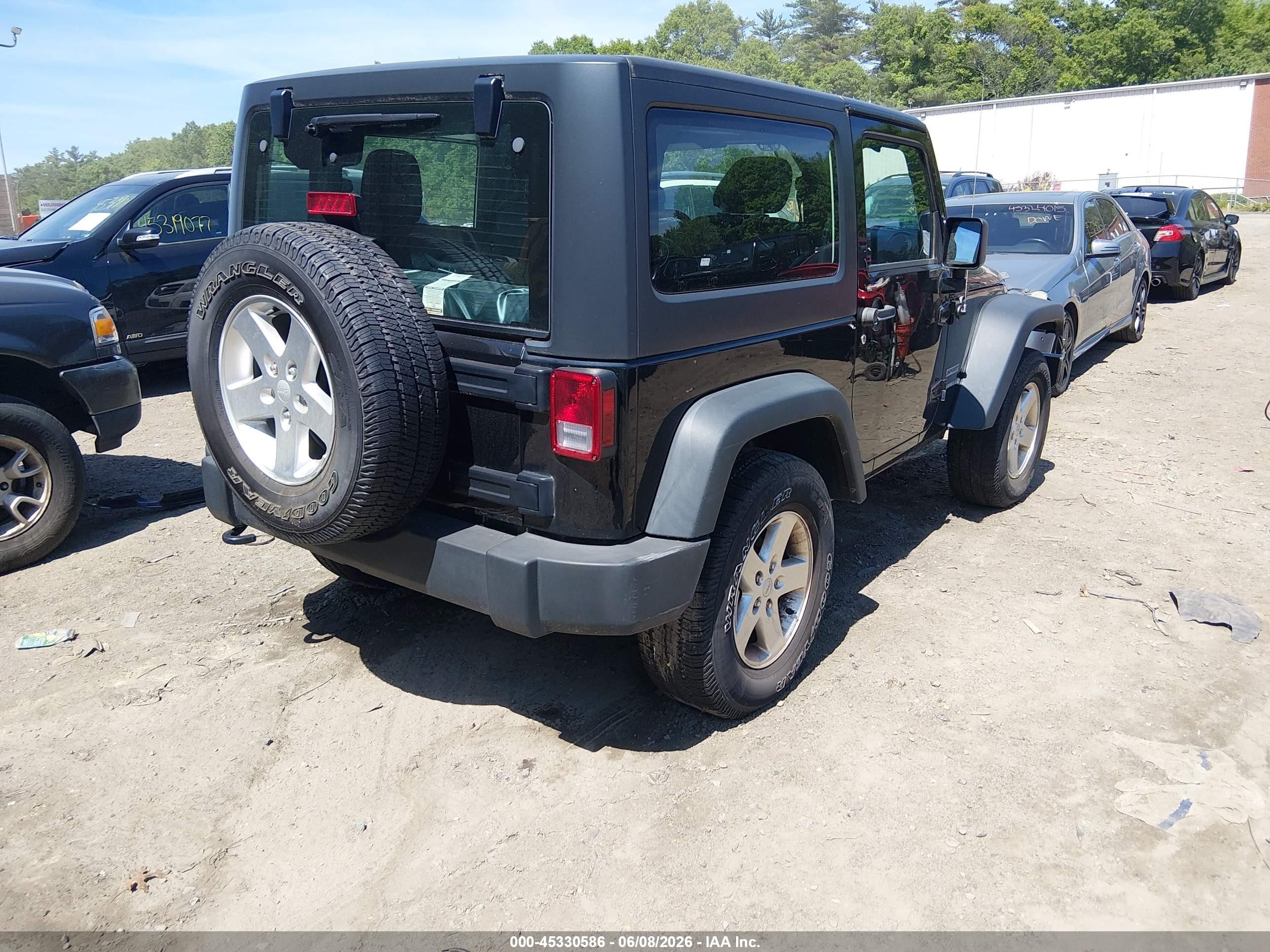 2015 Jeep Wrangler Sport Черный vin: 1C4AJWAG5FL613917