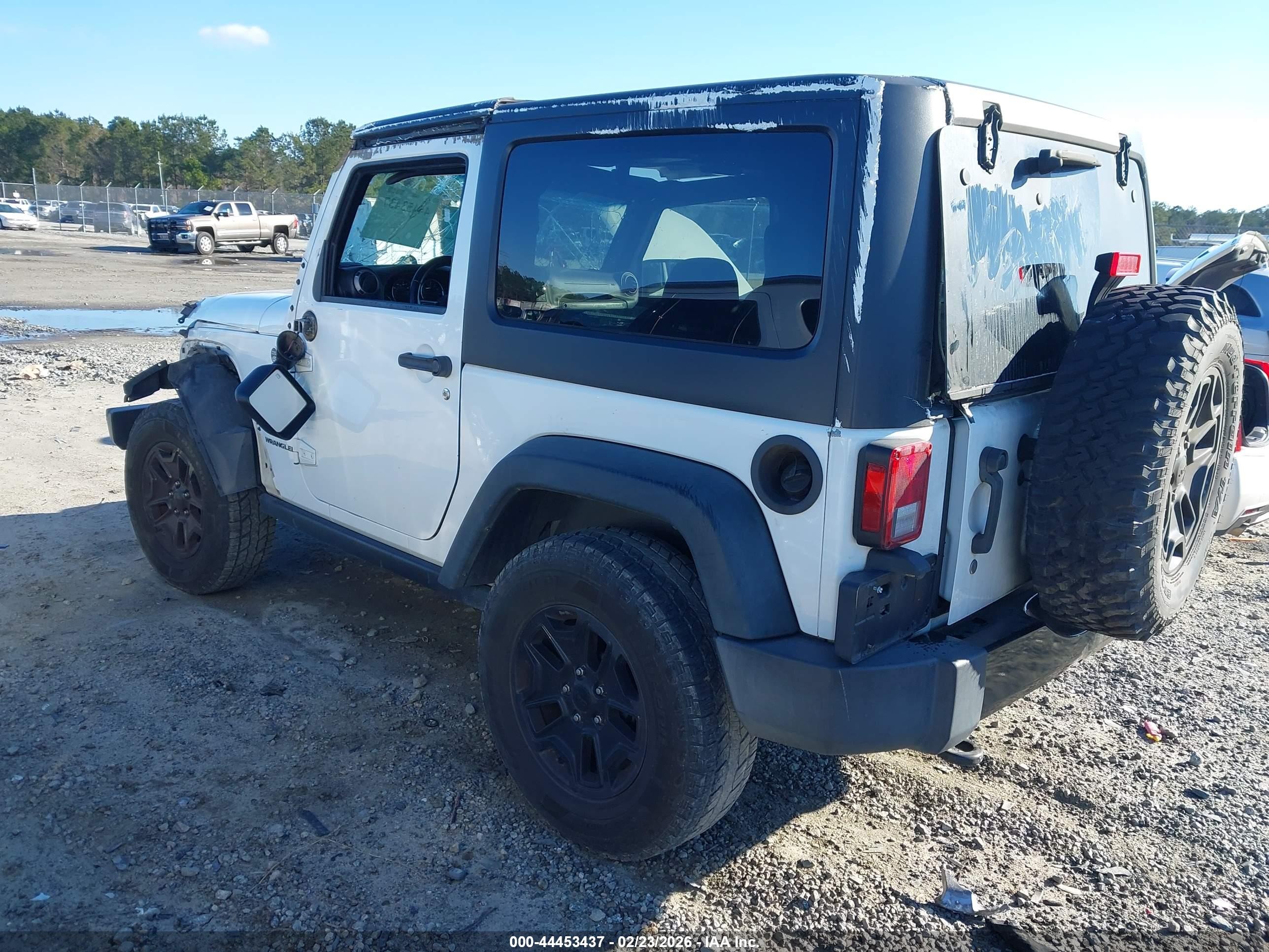2015 Jeep Wrangler Willys Wheeler White vin: 1C4AJWAG5FL742854