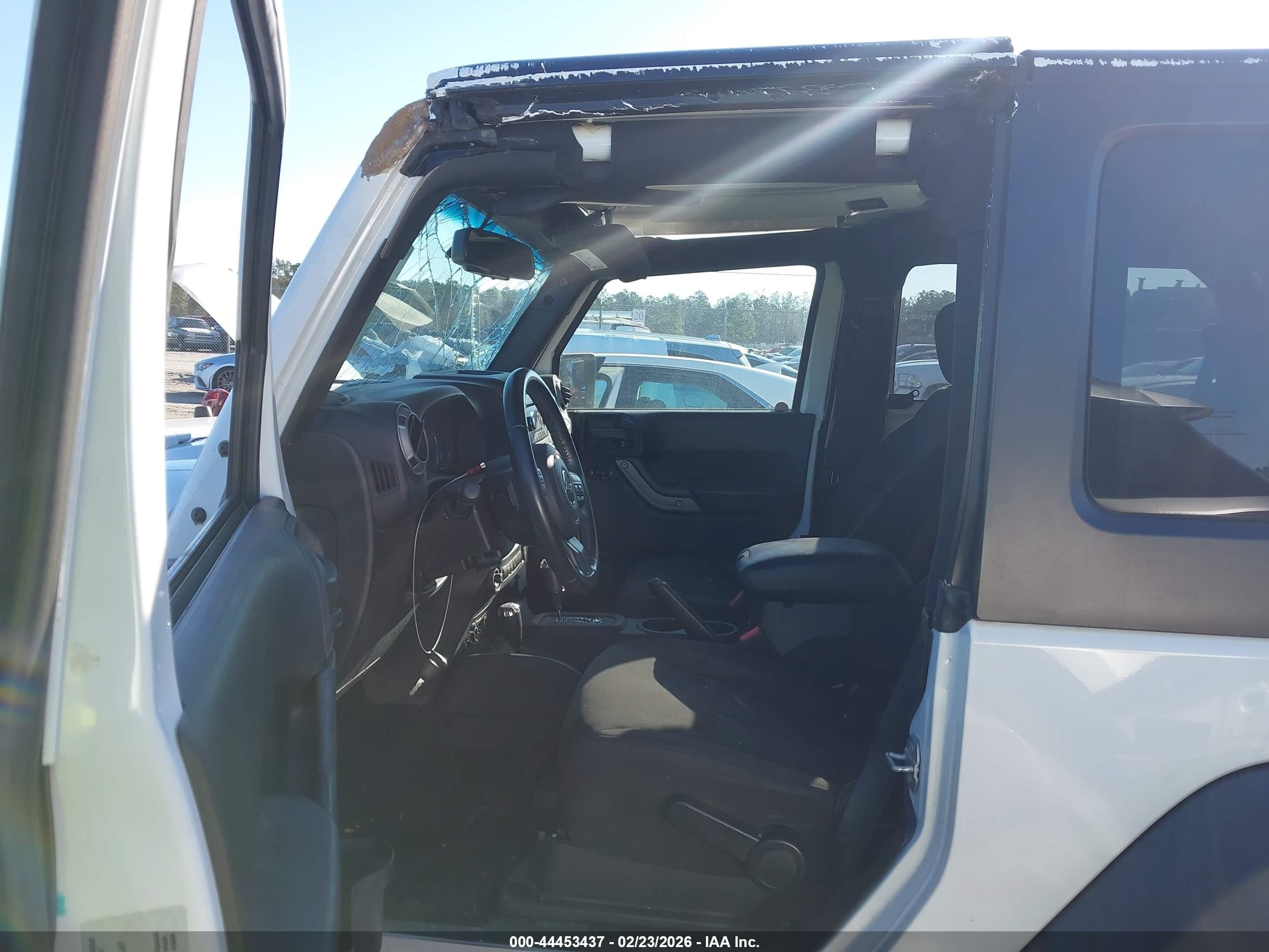2015 Jeep Wrangler Willys Wheeler White vin: 1C4AJWAG5FL742854