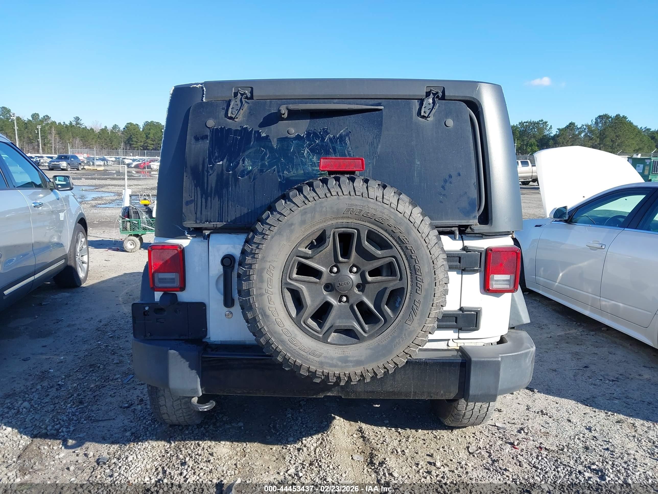 2015 Jeep Wrangler Willys Wheeler White vin: 1C4AJWAG5FL742854